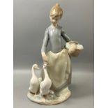 Lladro 1306 On The Farm in good condition