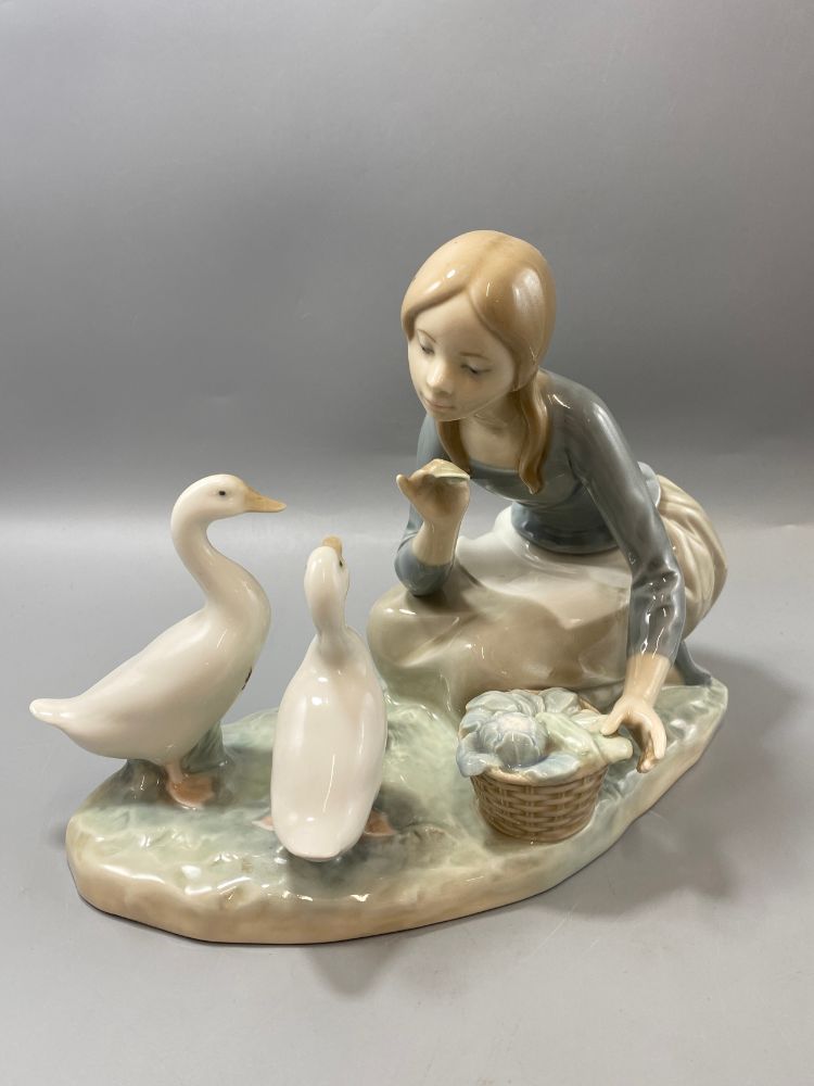 Lladro & Nao Auction