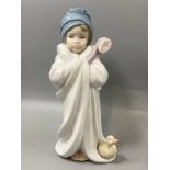 Lladro 6800 Bundled Bather in good condition with original box