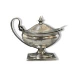 Antique silver, hallmarked Birmingham 1918, sugar pot with spoon, total weight is 86.33 grams