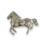 Silver horse brooch, weighing 6.08 grams