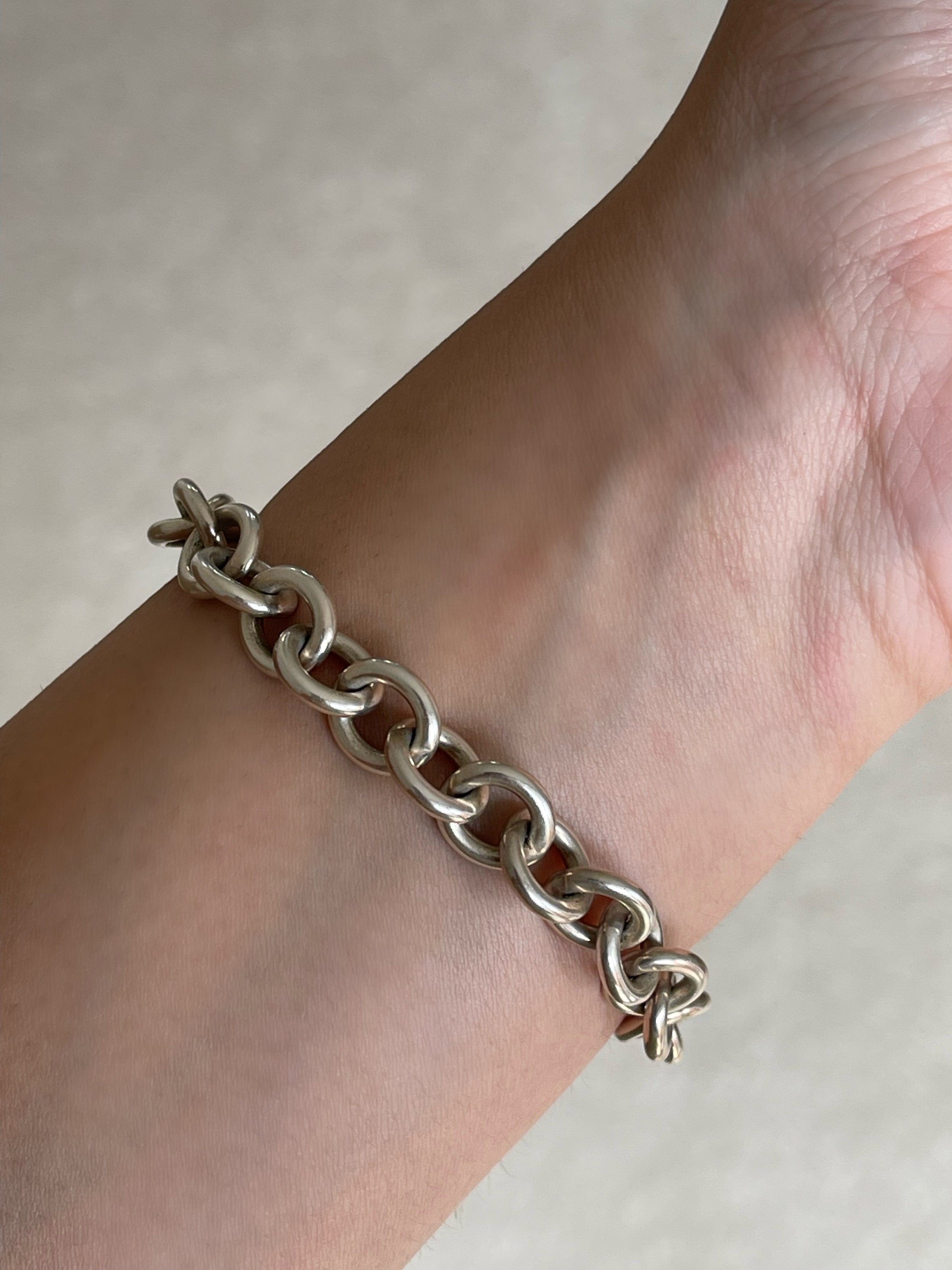 Tiffany & Co. Silver 'Return To Tiffany' Bracelet weighing 41.28 grams and measuring 18.5cm in - Image 7 of 7