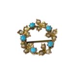 Victorian 9ct yellow gold wreath style brooch featuring turquoise and seed pearls weighing 2.28