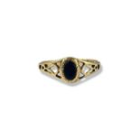 9ct London 1985 yellow gold fancy design Onyx ring weighing 1.32 grams size N