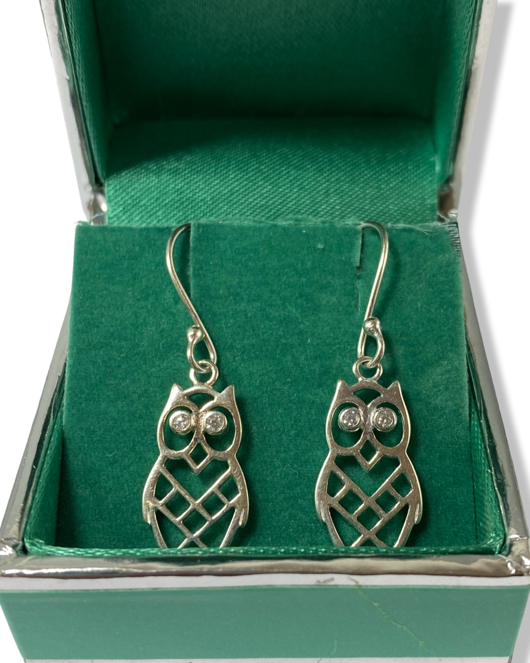 Pair of silver owl drop earrings, set with CZ stones for eyes weighing 2.37 grams, owl measures 2cm - Image 2 of 2