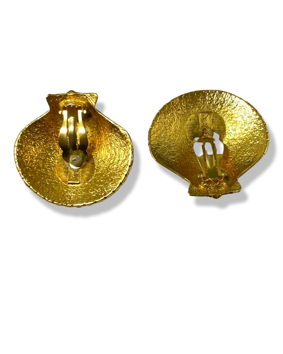 Yves Saint Laurent (YSL) gilt Shell fully marked earrings weighing 30.1 grams - Image 2 of 2