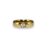 Vintage Birmingham 1959 9ct Yellow Gold Ring set with 0.20ct Old cut diamond weighing 4 grams size L