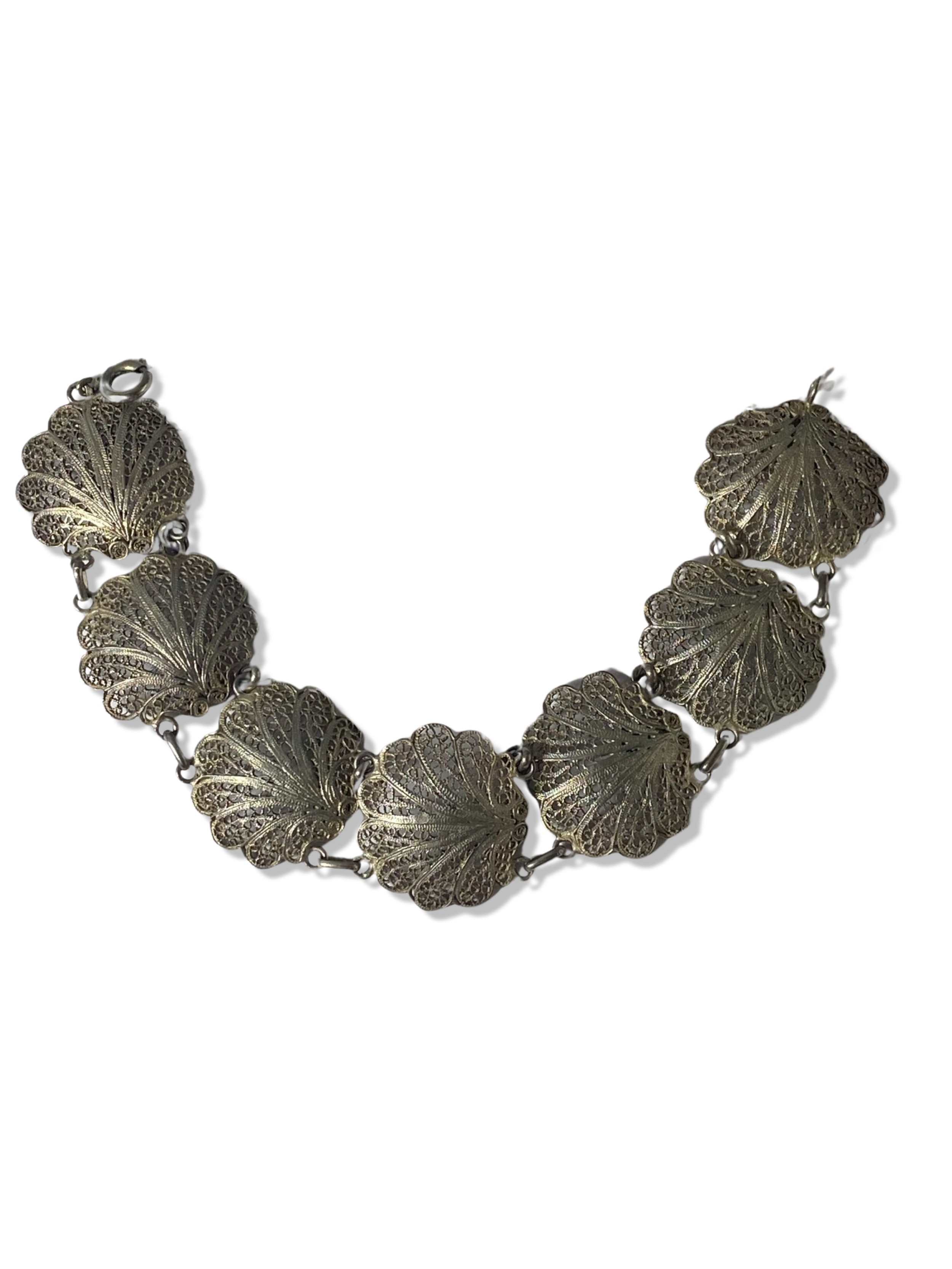 A large amount of silver jewellery including a brooch, drop earrings and pendants weighing 63.95 - Image 2 of 9