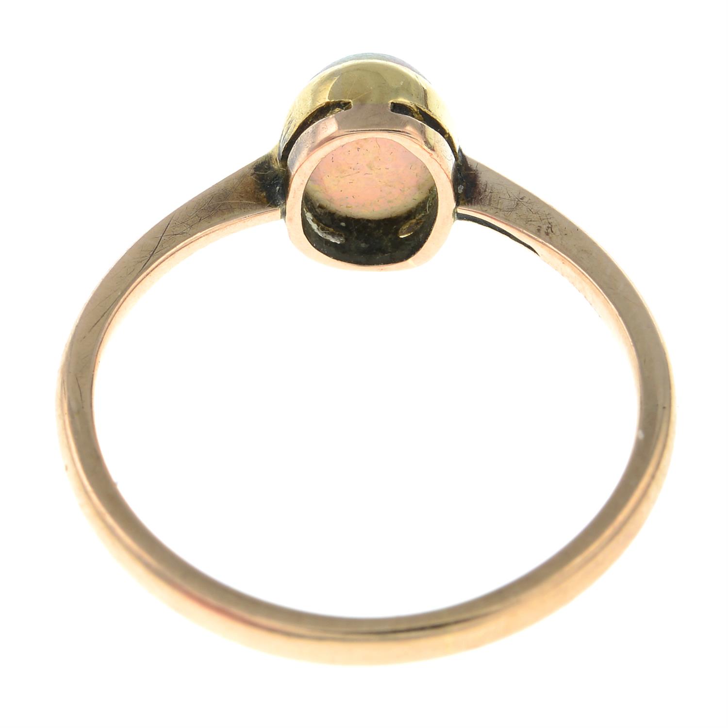 An early 20th century gold opal single-stone ring. - Image 2 of 2