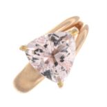 A 9ct gold triangular-shape morganite single-stone ring.