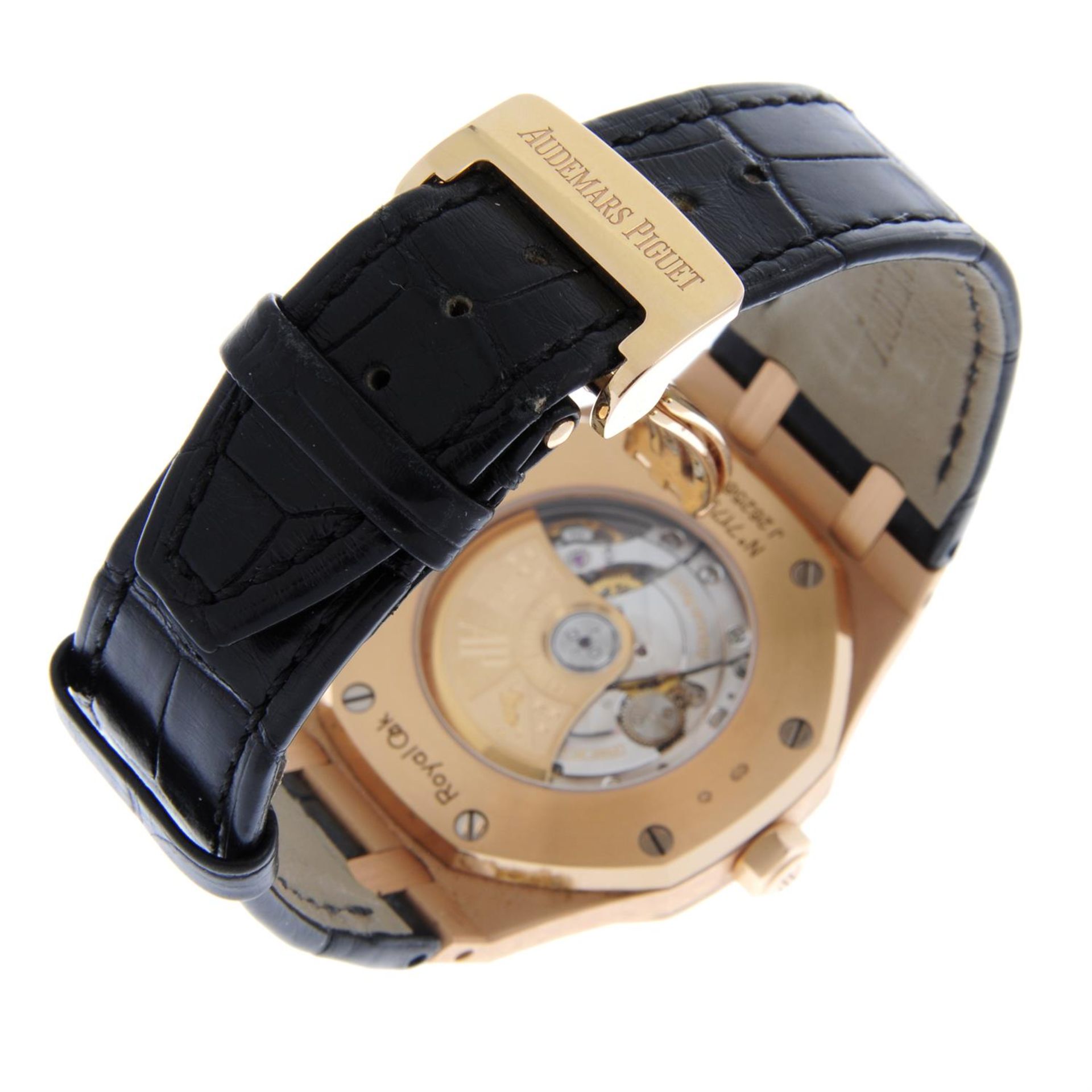 AUDEMARS PIGUET - an 18ct rose gold Royal Oak wrist watch, 41mm. - Image 2 of 6