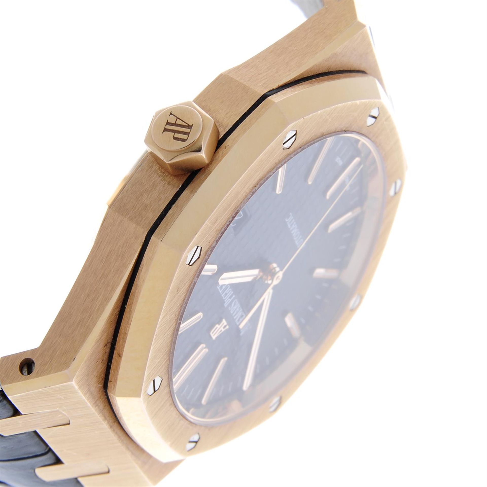 AUDEMARS PIGUET - an 18ct rose gold Royal Oak wrist watch, 41mm. - Image 3 of 6