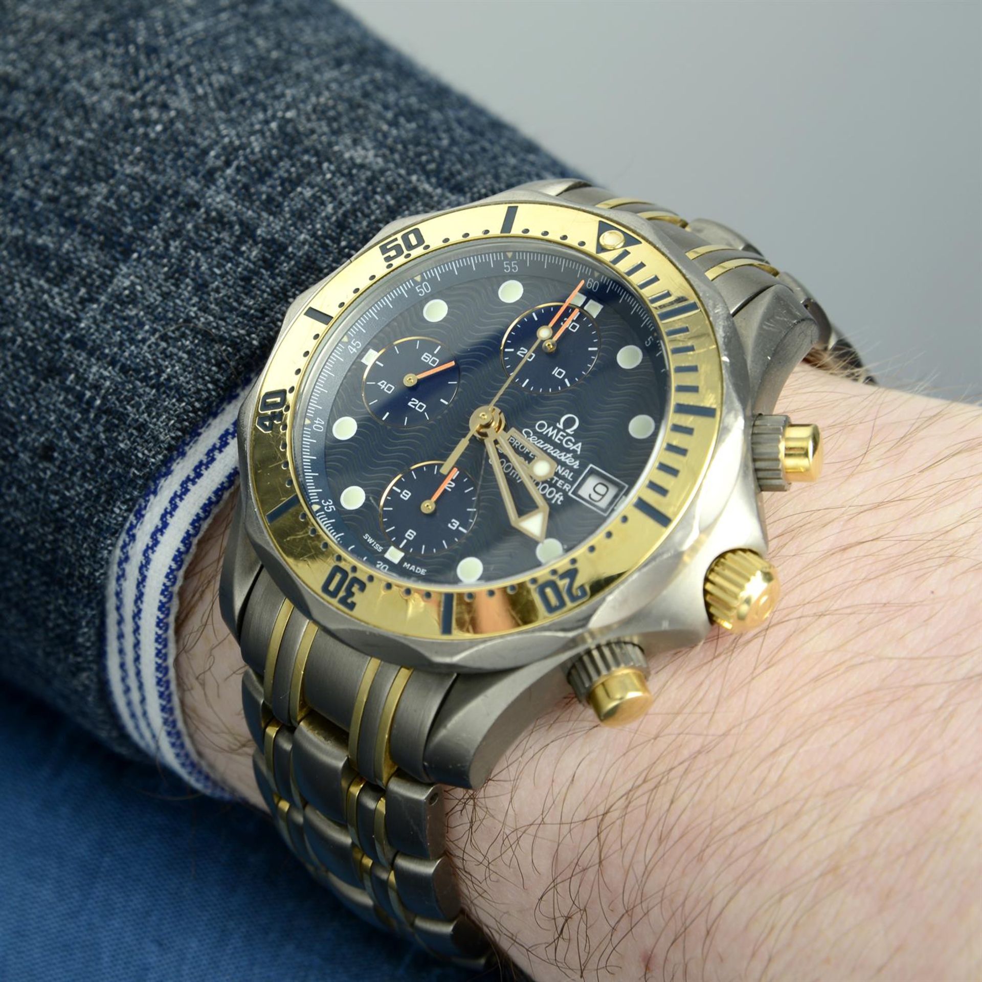 OMEGA - a bi-metal Seamaster Professional chronograph bracelet watch, 42mm. - Image 5 of 5