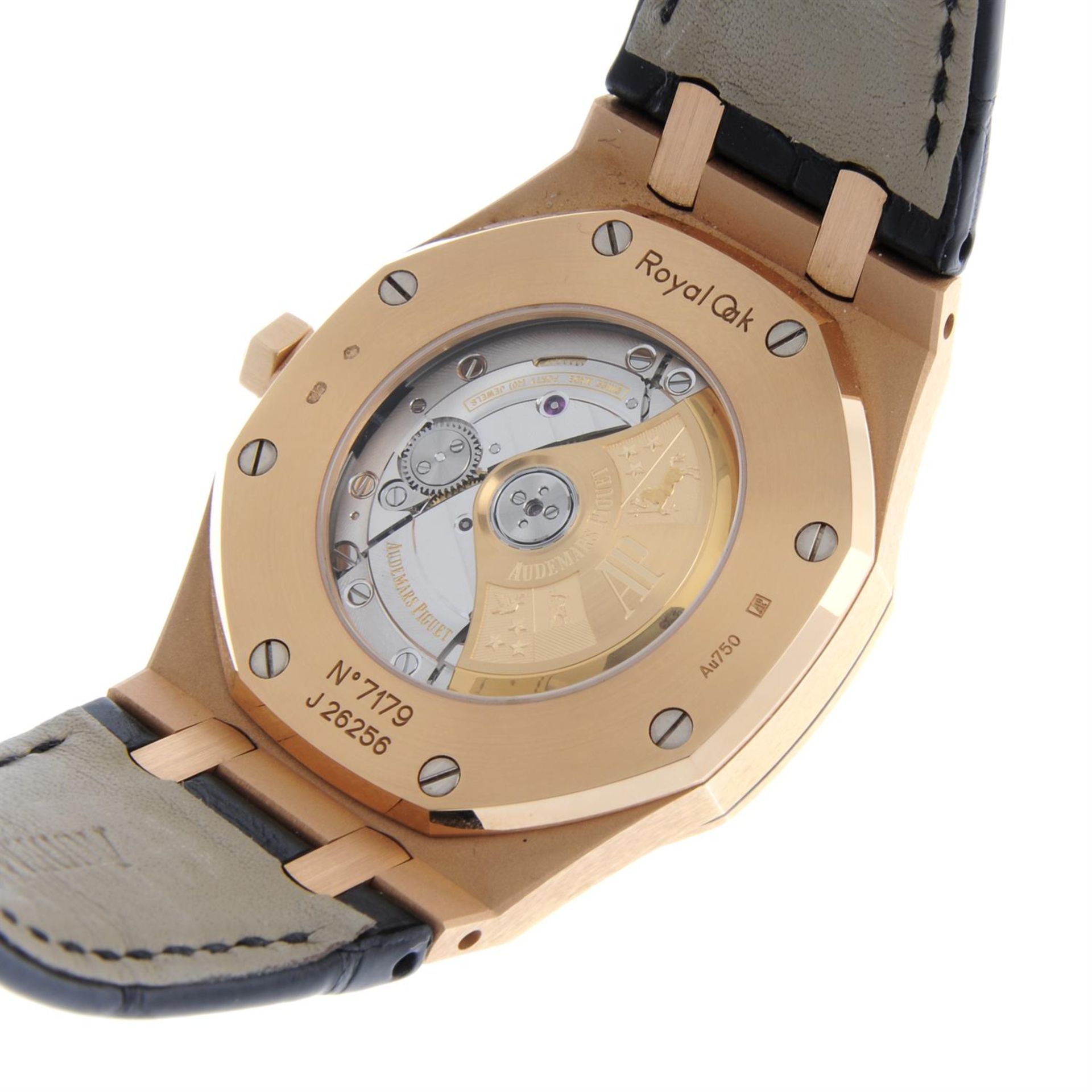 AUDEMARS PIGUET - an 18ct rose gold Royal Oak wrist watch, 41mm. - Image 4 of 6