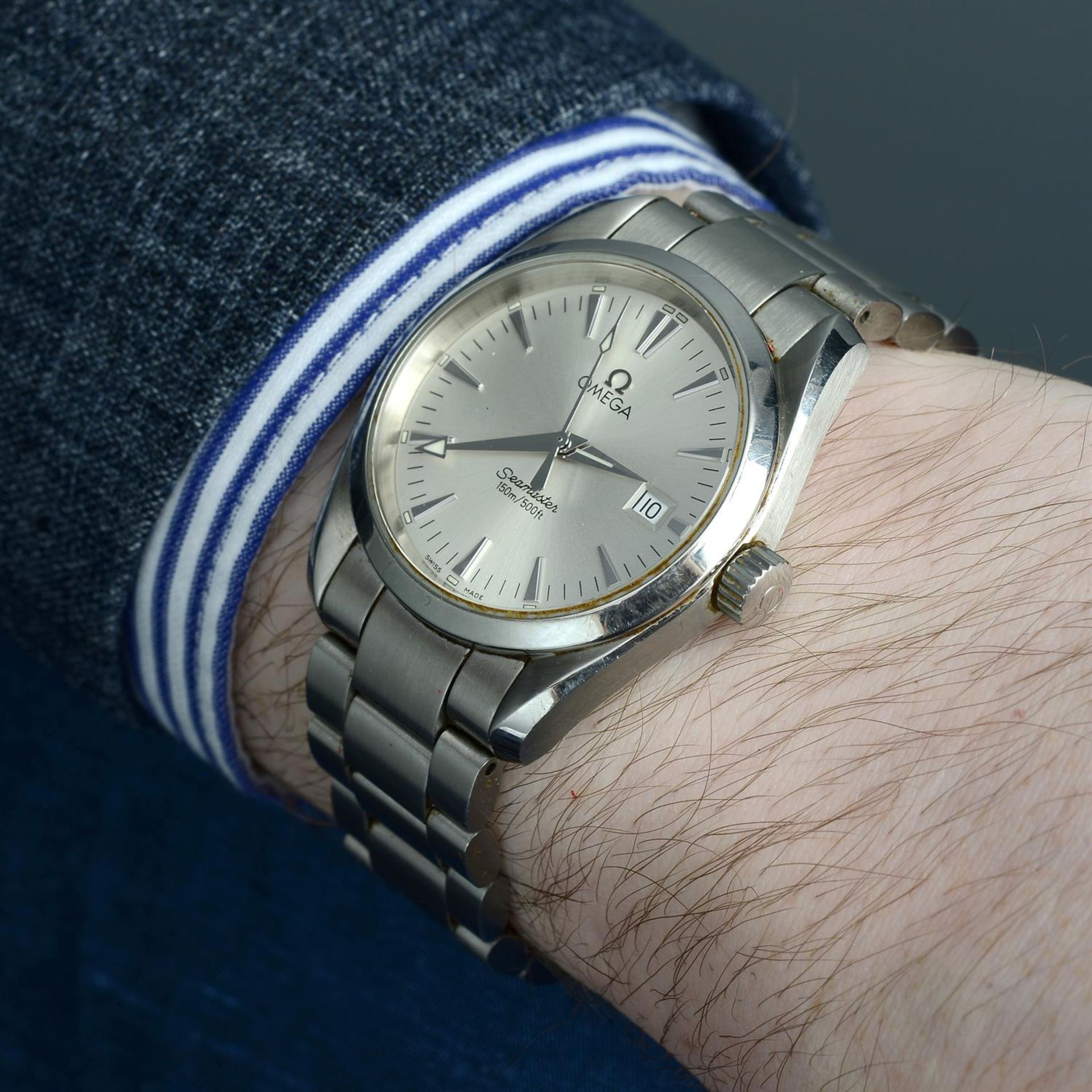 OMEGA - a stainless steel Seamaster Aqua Terra bracelet watch, 36mm. - Image 5 of 6