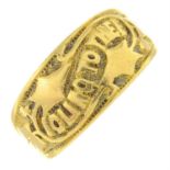 A late Victorian 18ct gold 'Cling To Thee' foliate motif band ring.