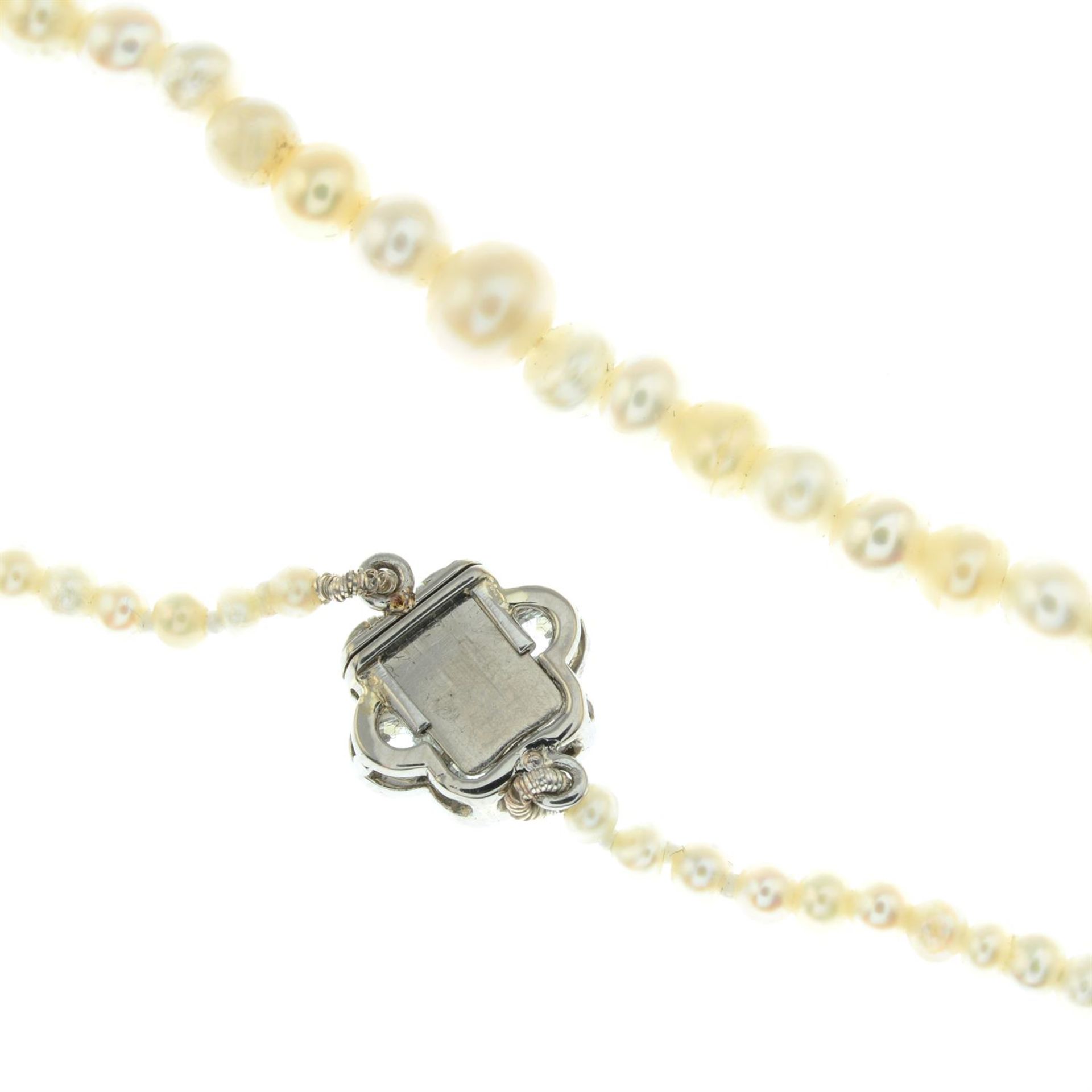 A natural pearl necklace, with old-cut diamond cluster clasp. - Image 4 of 5