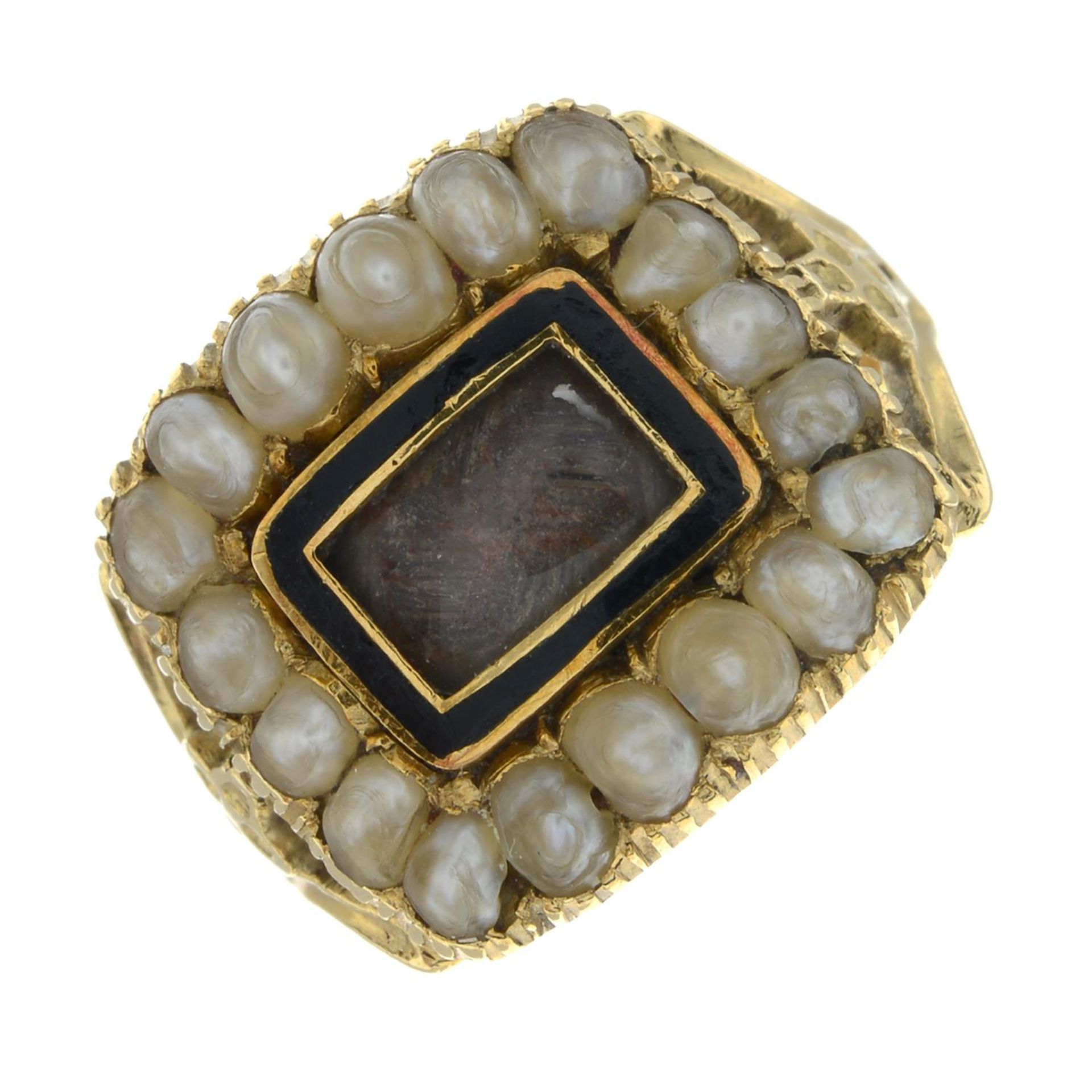 A late Georgian 18ct gold glazed woven hair memorial ring, with black enamel and split pearl - Image 2 of 5