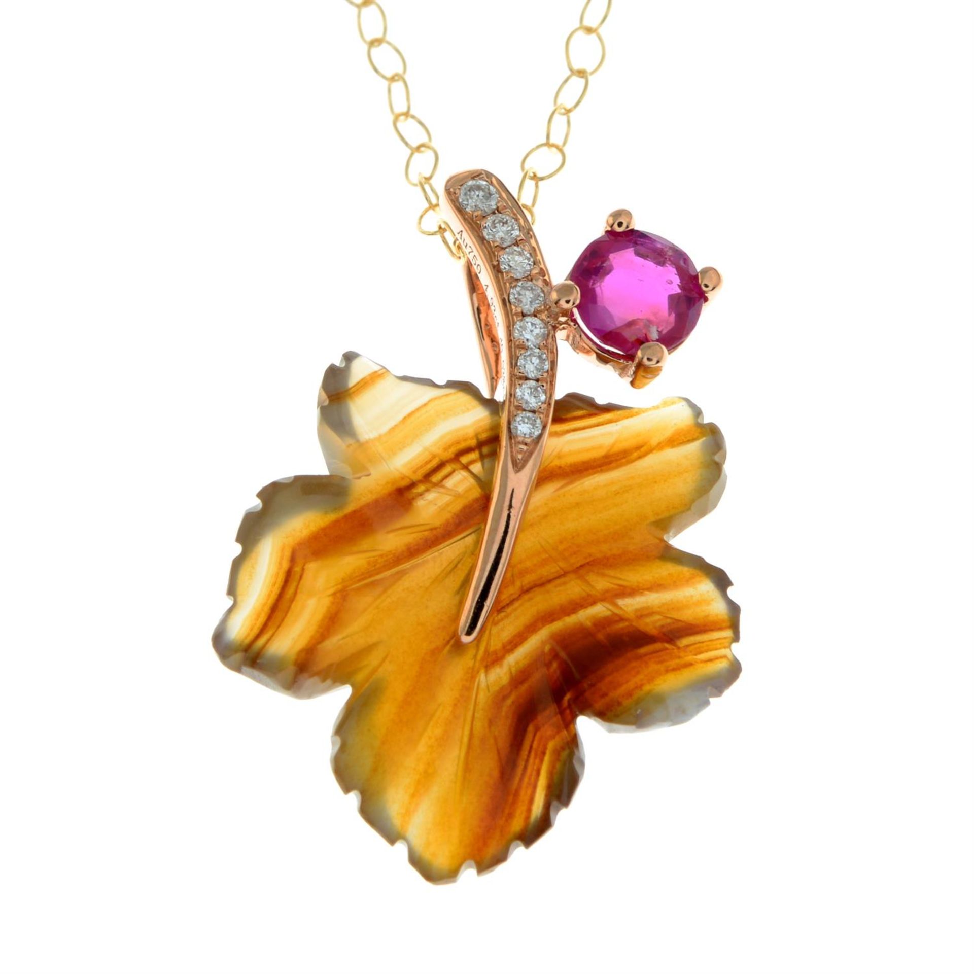 A carved foliate agate pendant, with diamond stem and ruby bud, with chain. - Image 2 of 5