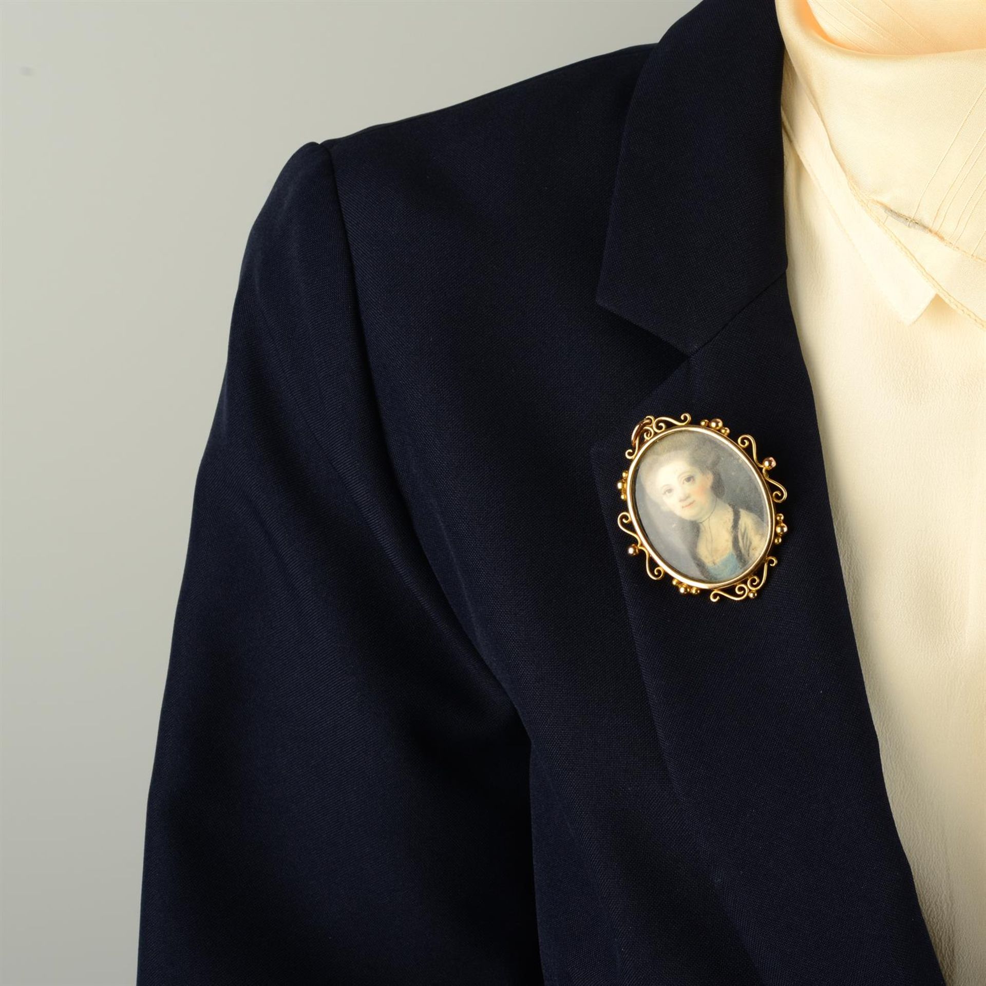 A late Georgian portrait miniature, in an early 20th century gold double-sided locket mount. - Image 4 of 4