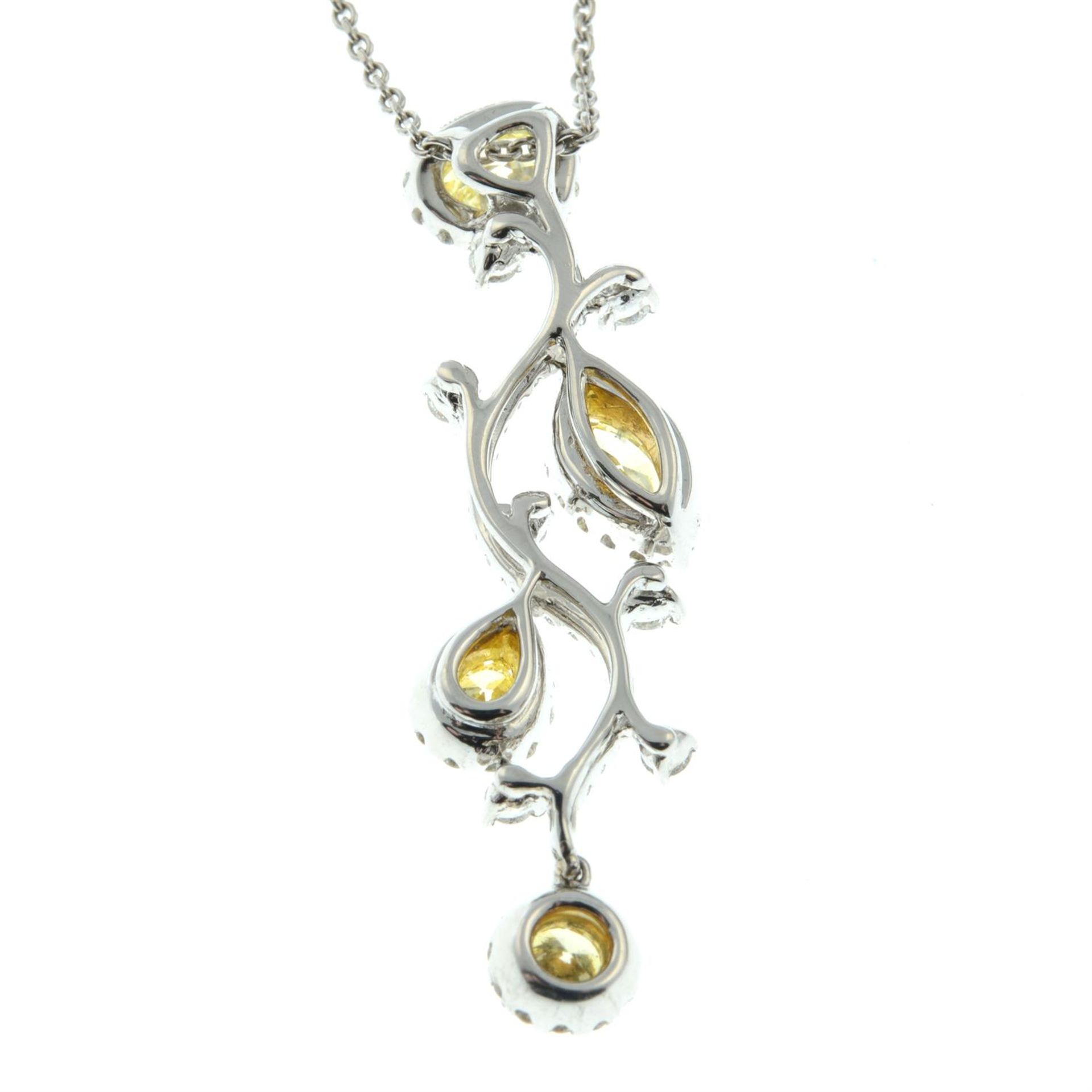 An 18ct gold brilliant-cut diamond and vari-shape 'yellow' diamond stylised floral pendant, - Bild 3 aus 5