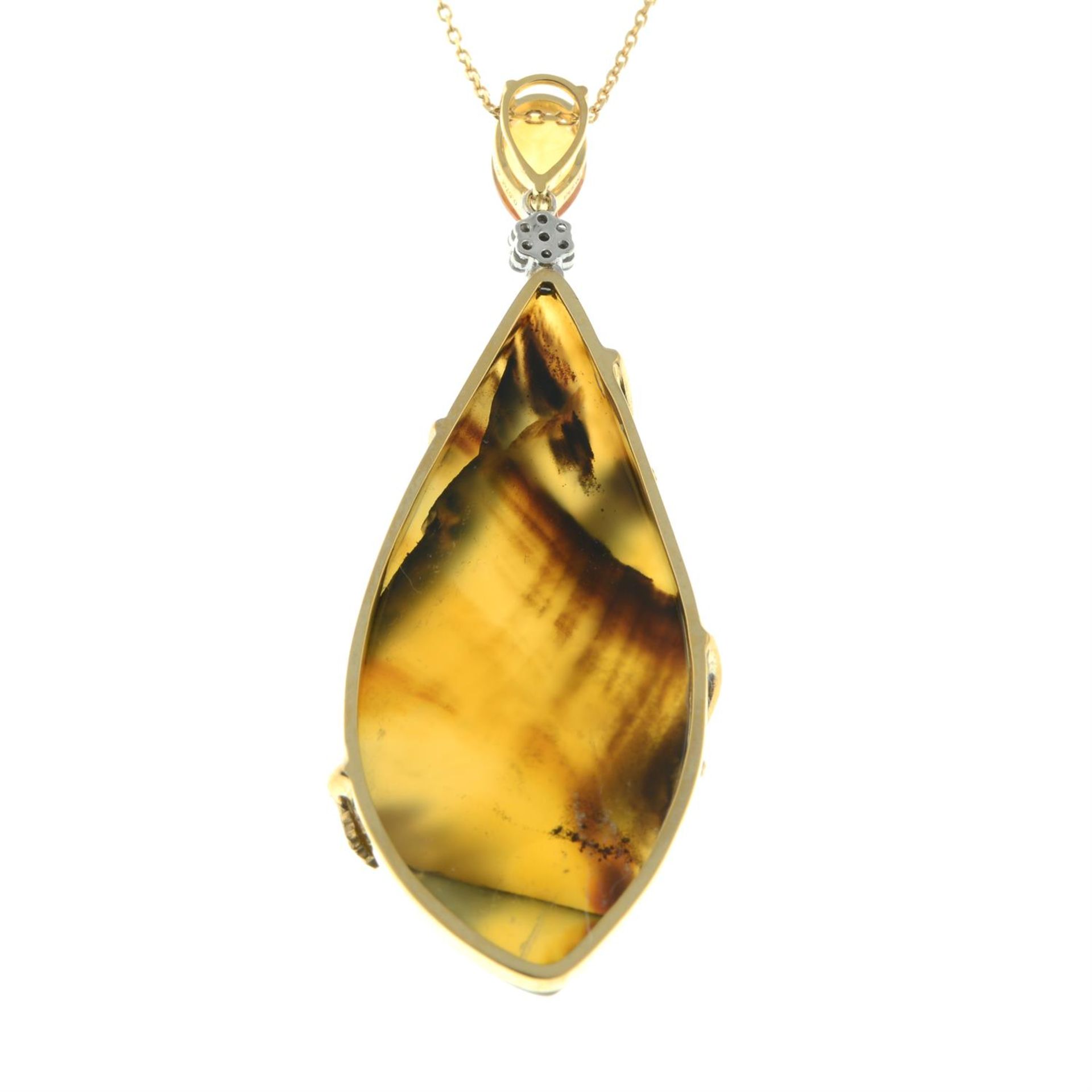 An agate, citrine and diamond pendant, with chain. - Image 3 of 5