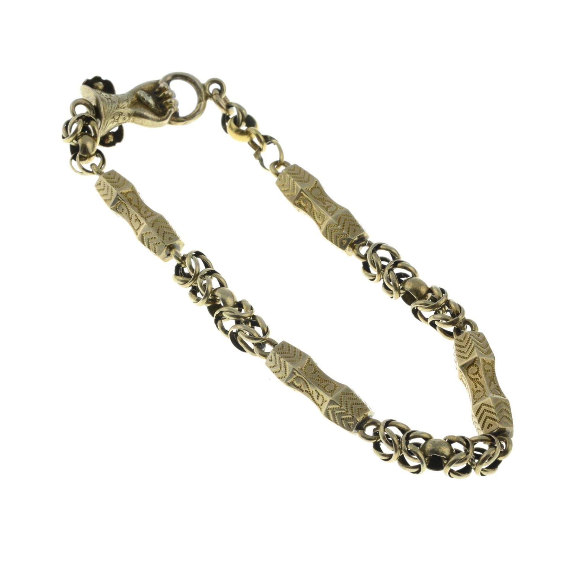 An early to mid 19th century gold, engraved spacer Kings-link bracelet, with ruby ring accent - Image 3 of 3