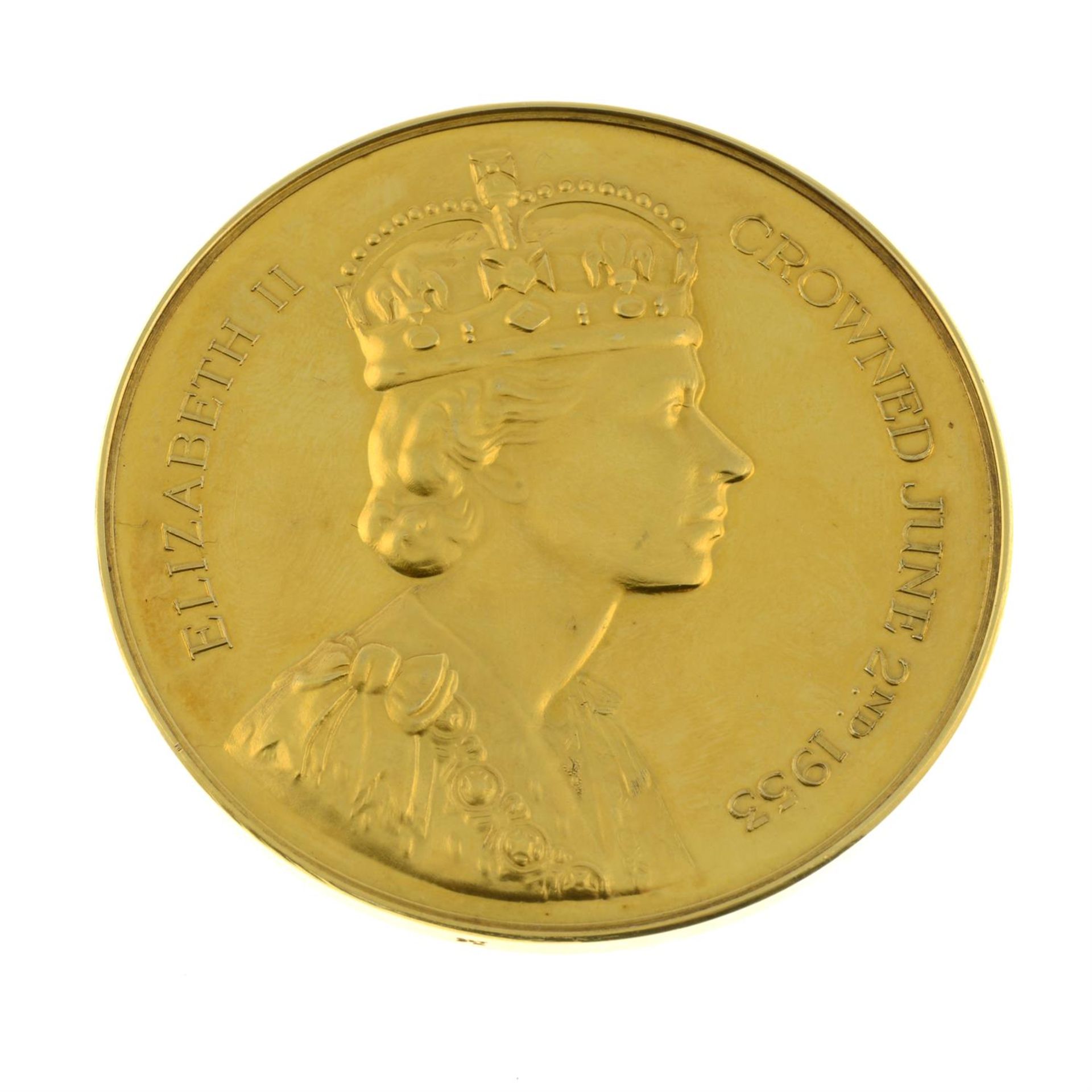 A 1953 9ct gold coronation coin, made to commemorate Queen Elizabeth II's ascension, by Spink. - Image 2 of 4