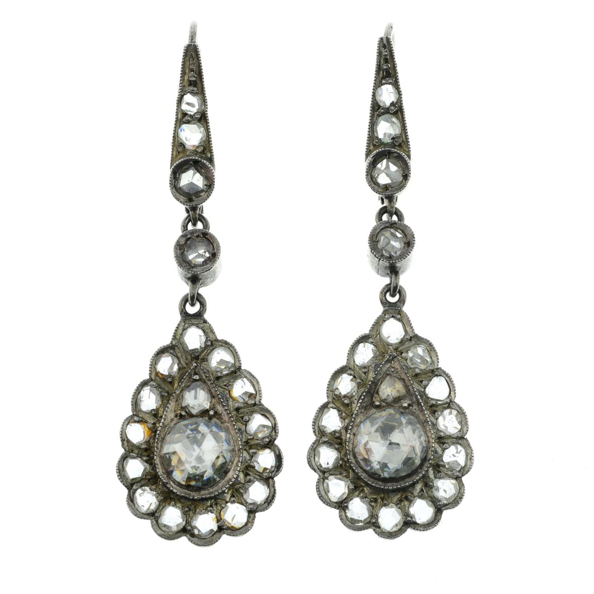 A pair of rose-cut diamond earrings. - Bild 2 aus 3