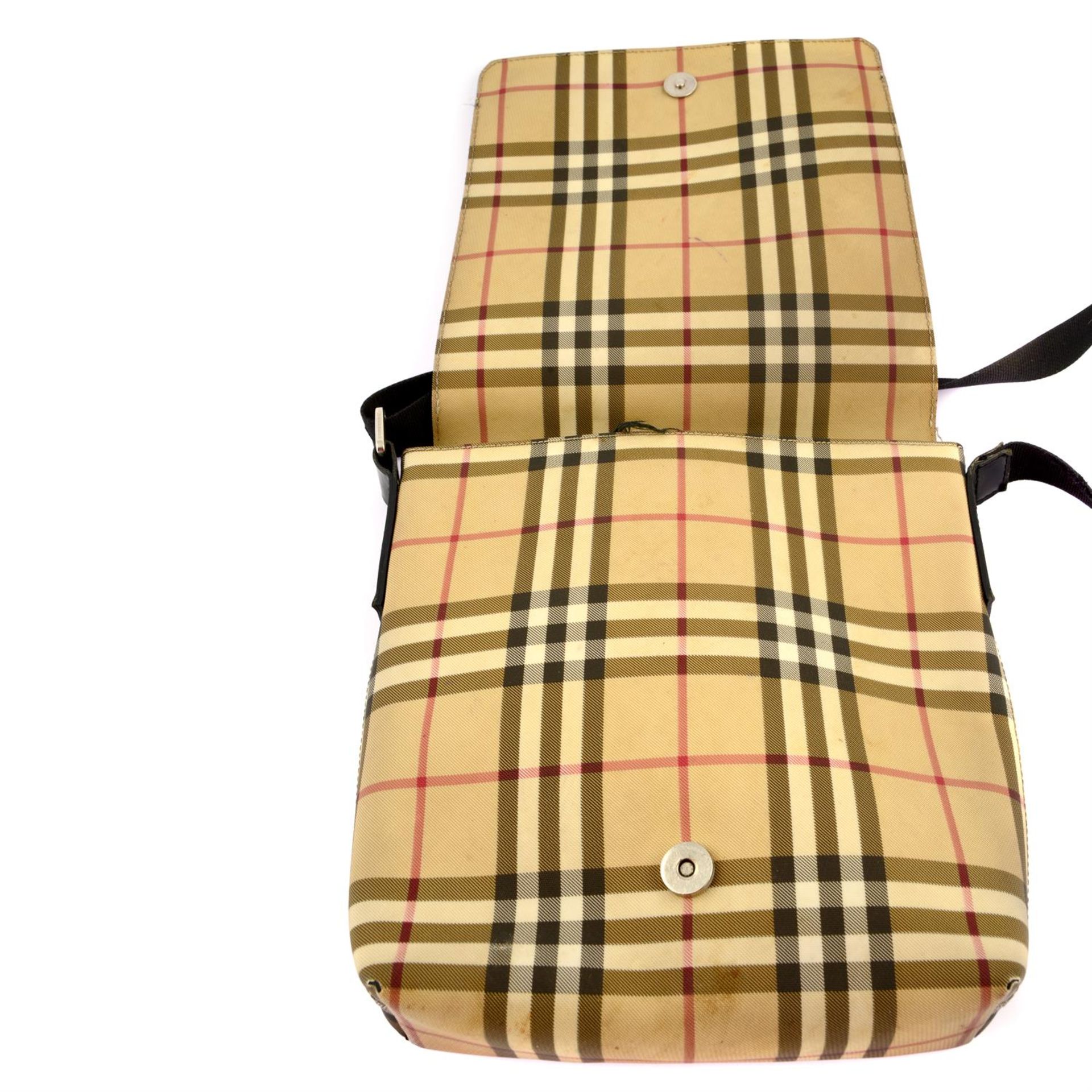 BURBERRY - a canvas house check shoulder bag. - Image 5 of 5
