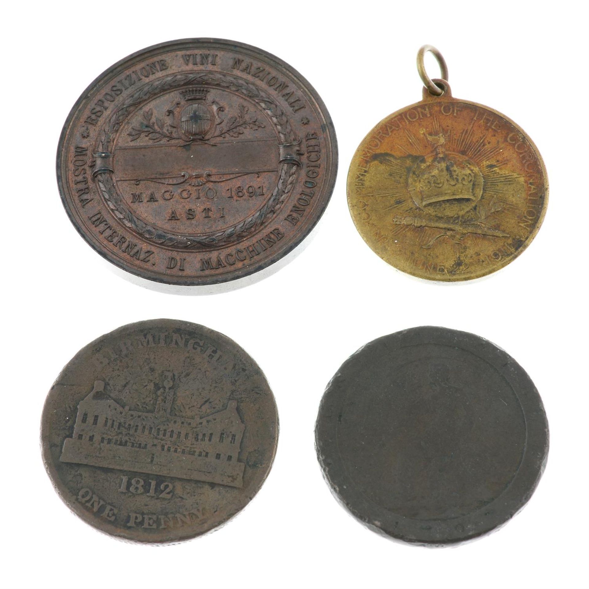 British and world coins, a small quantity (lot). - Image 4 of 5