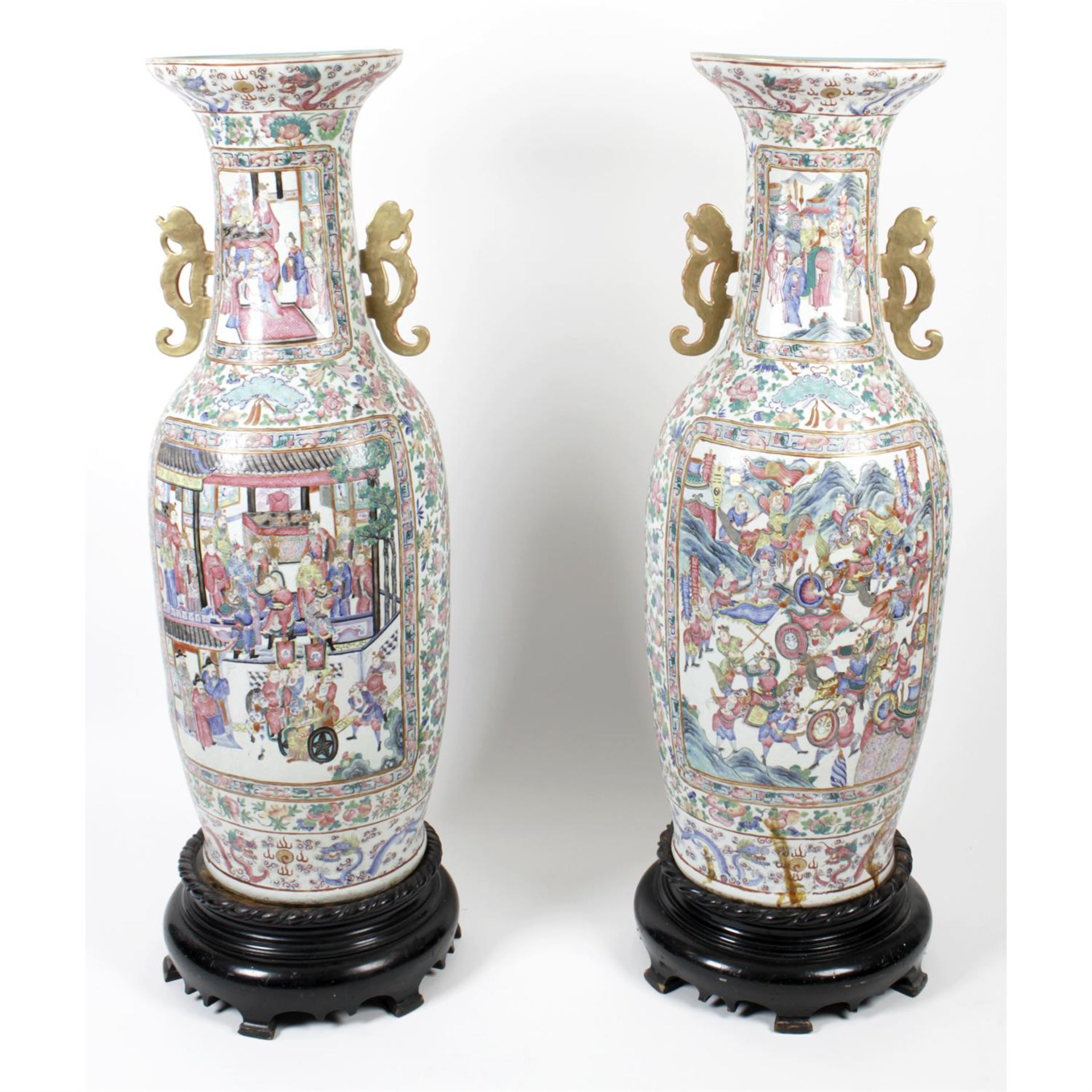 A pair of impressive, large mid-19th century Cantonese porcelain vases. - Image 3 of 20