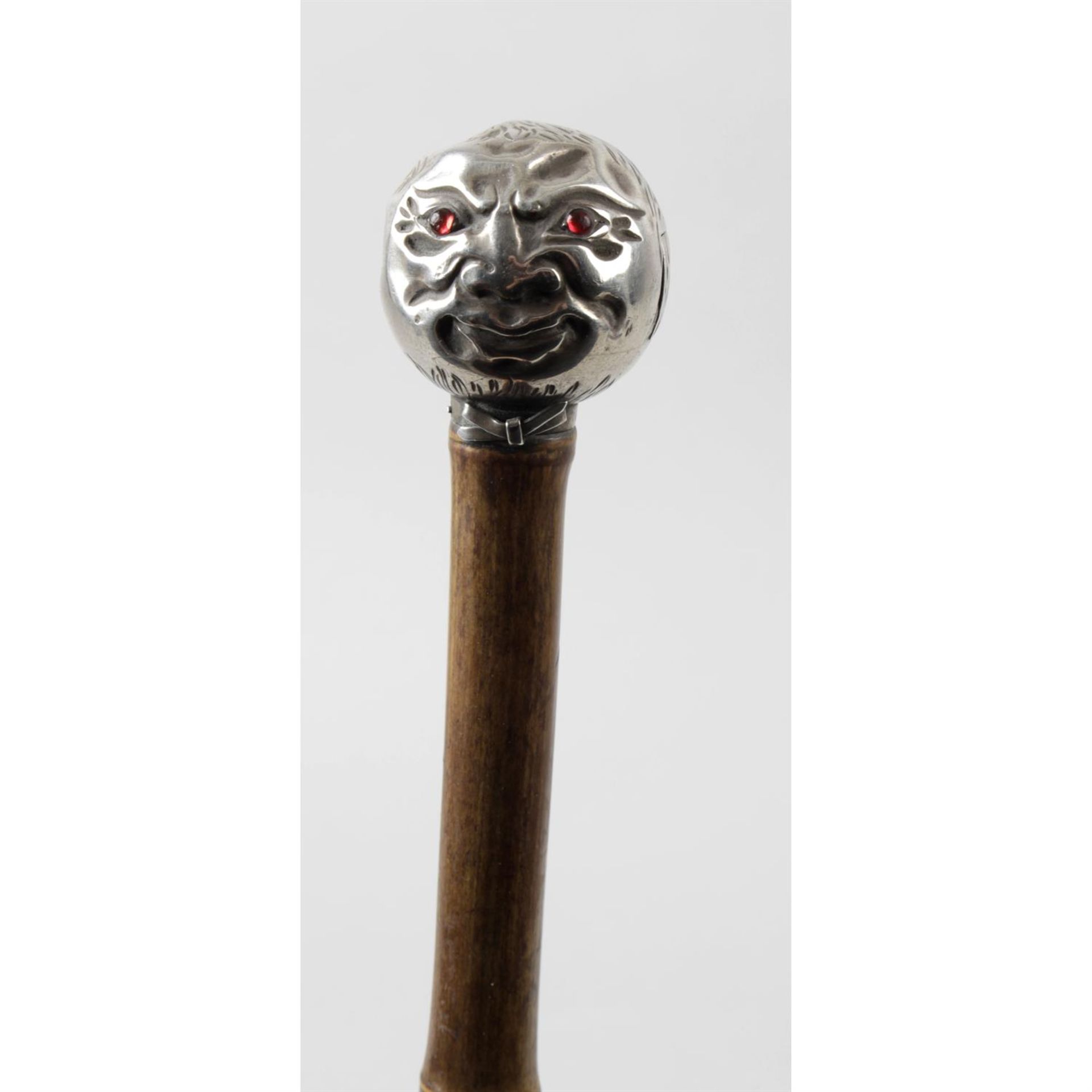 A novelty gentleman's walking cane. - Image 2 of 3