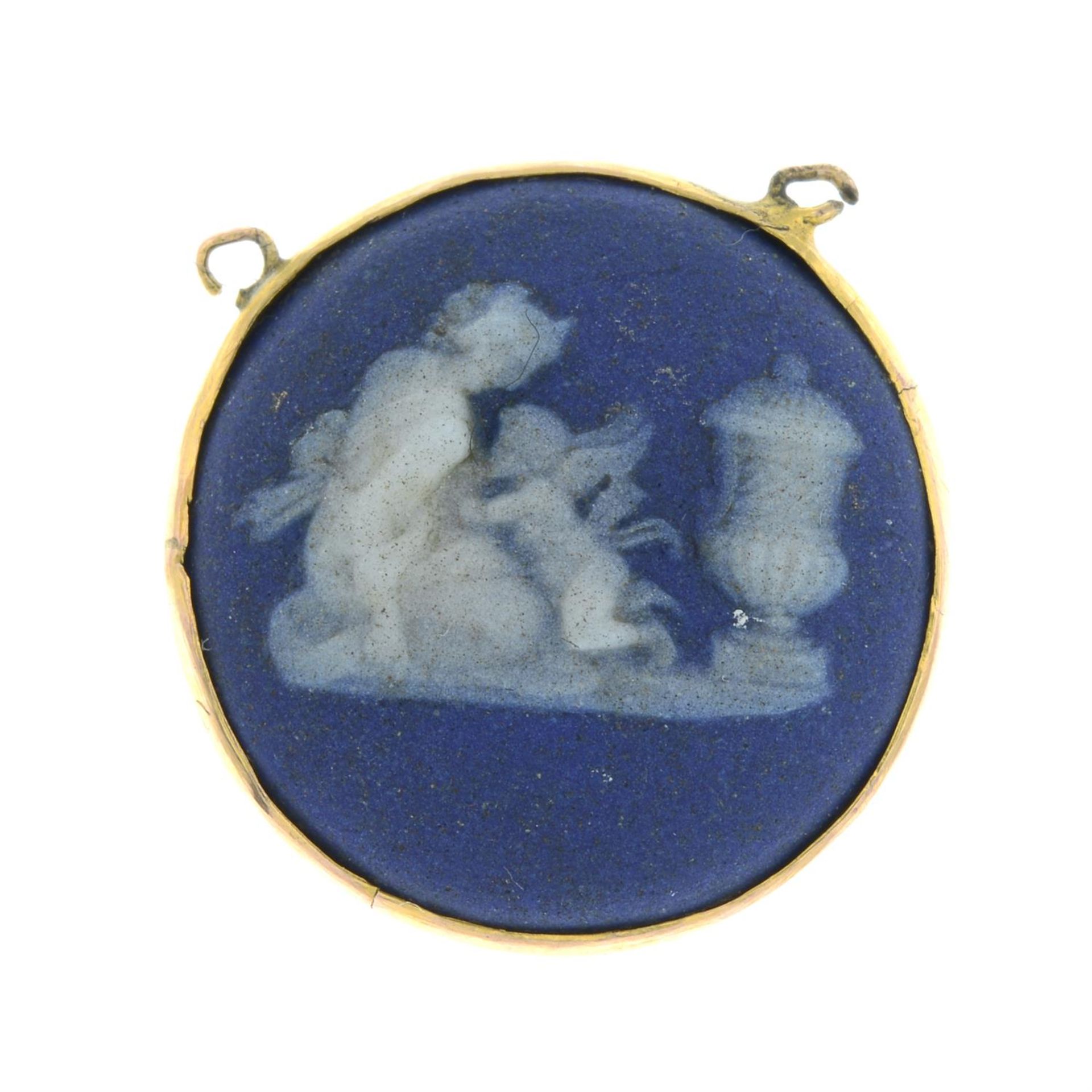 An Edwardian 9ct gold jasperware cameo pendant, likely depicting Aphrodite and Eros, by Wedgwood.