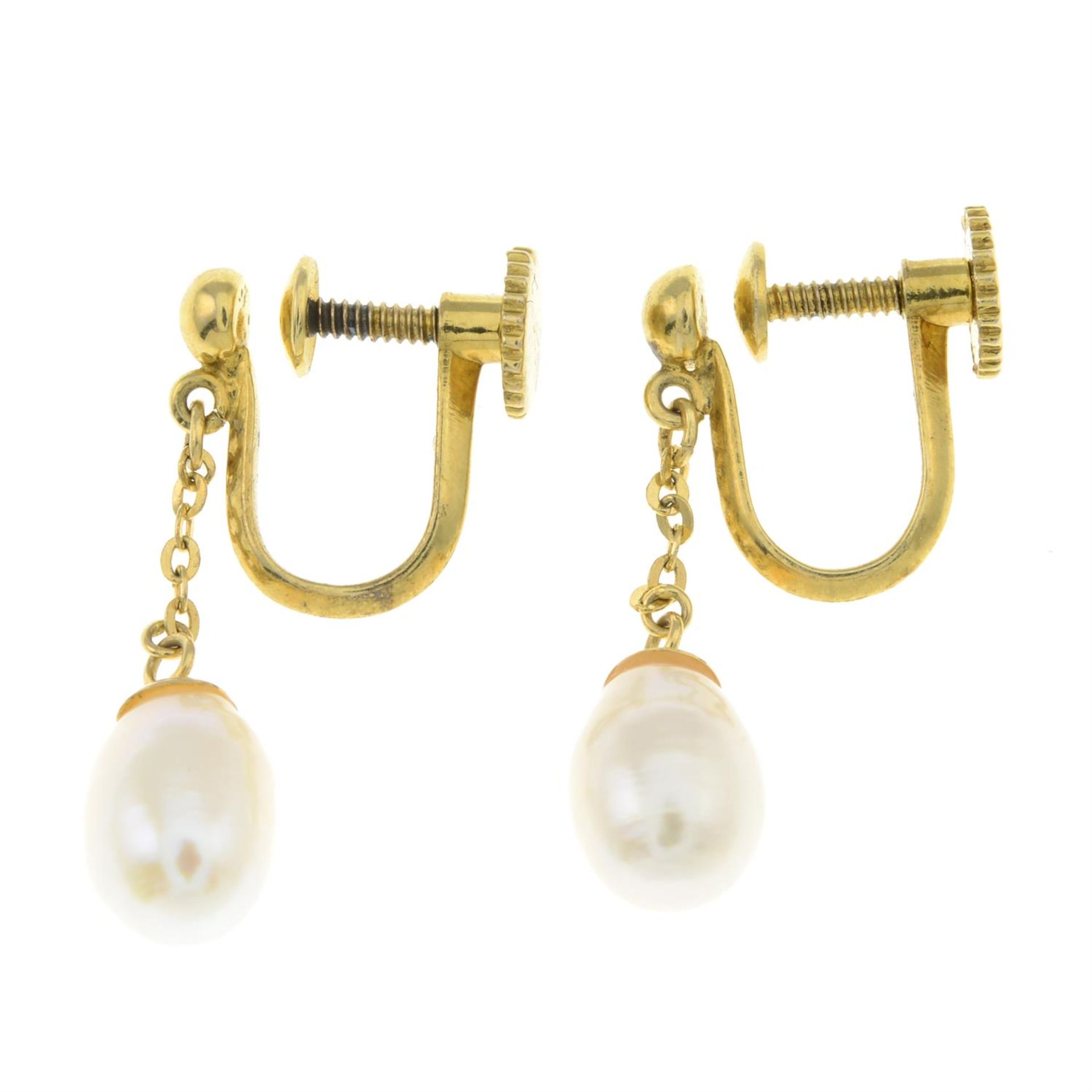 A pair of cultured pearl drop earrings. - Bild 2 aus 2