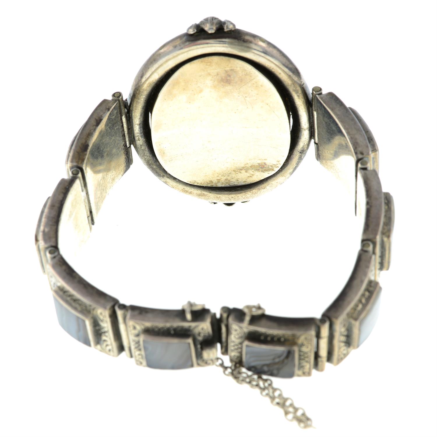 A Victorian silver agate bracelet. - Image 2 of 2