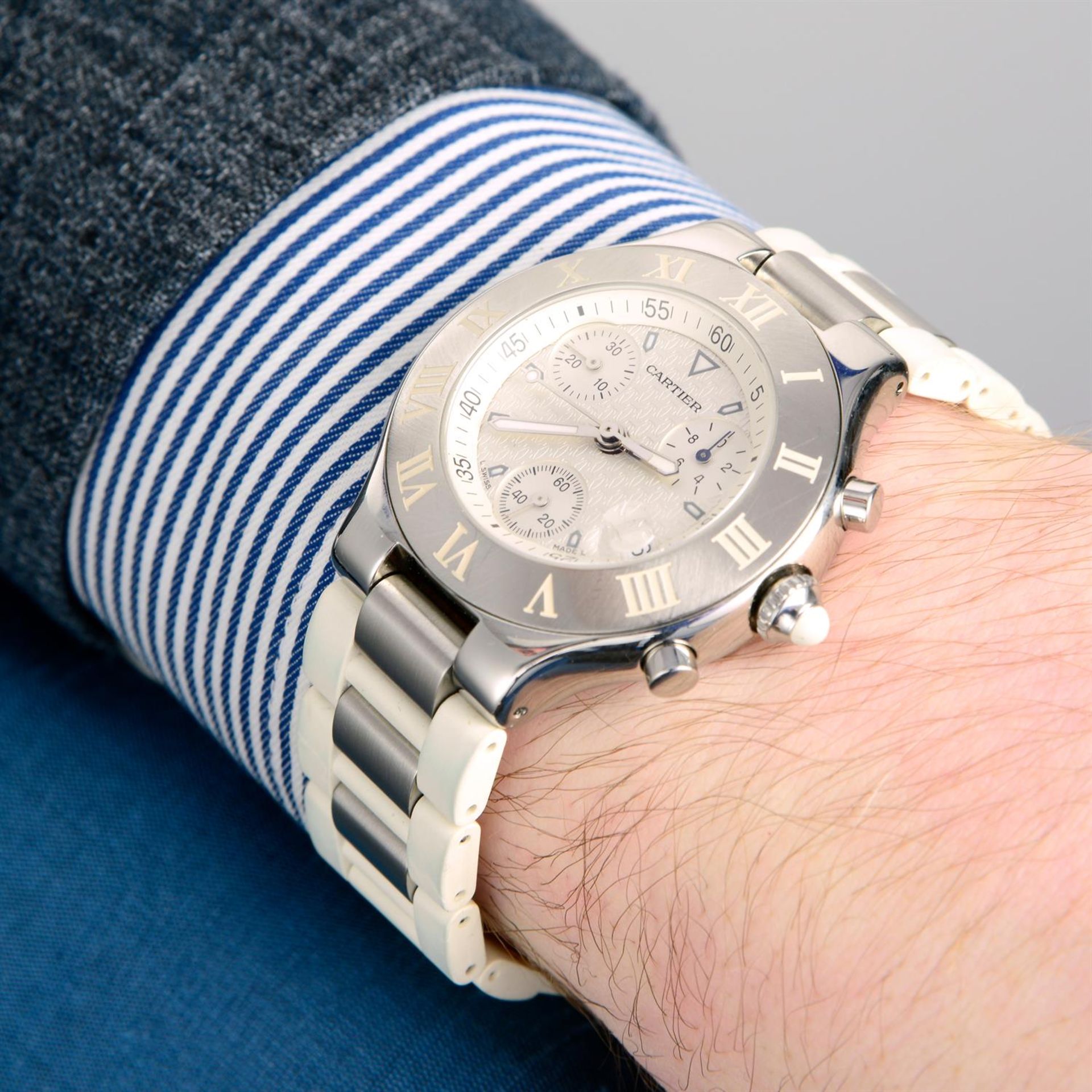 CARTIER - a stainless steel 21 Chronoscaph chronograph bracelet watch, 38mm. - Bild 5 aus 5