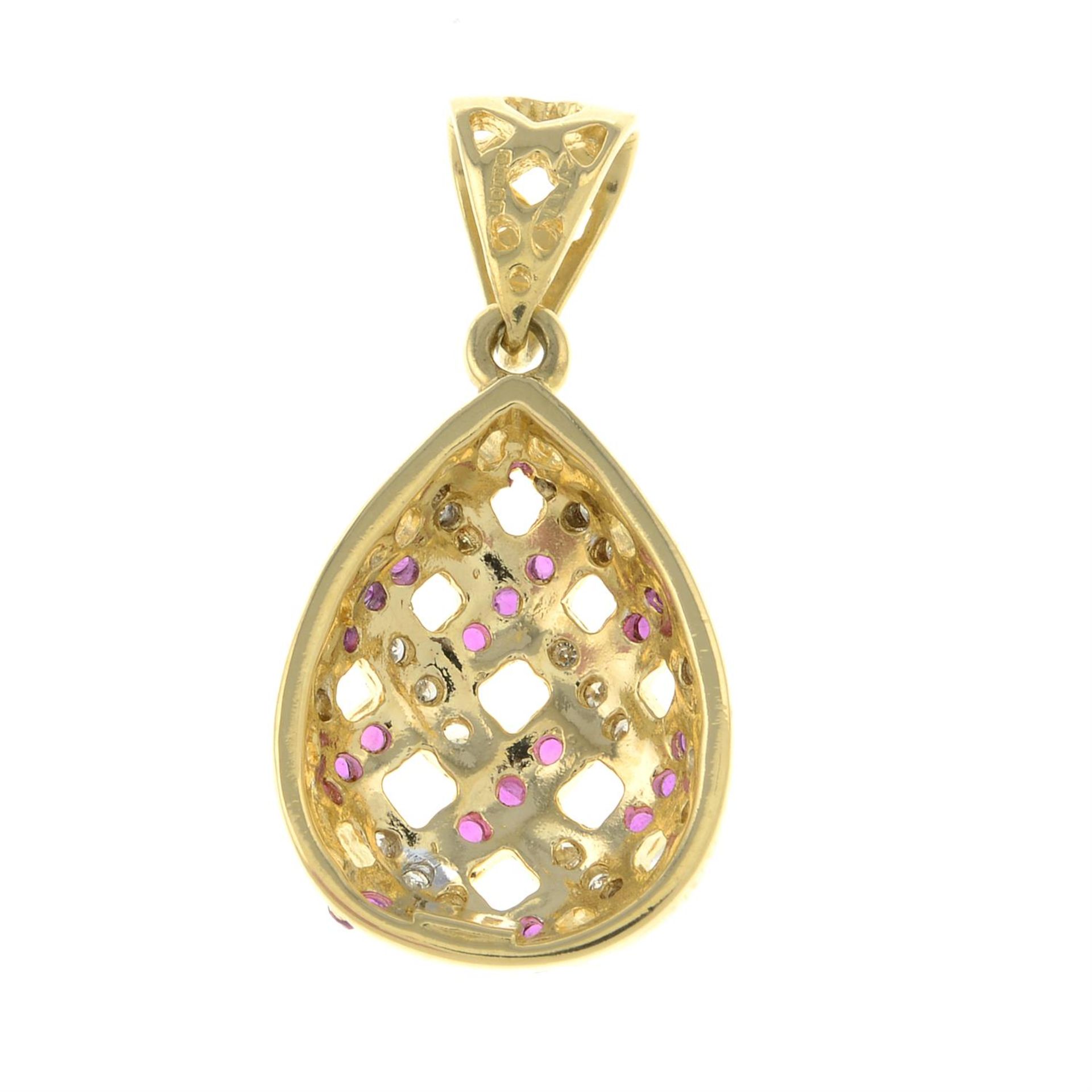 A 18ct gold ruby and single-cut diamond pendant. - Bild 2 aus 2