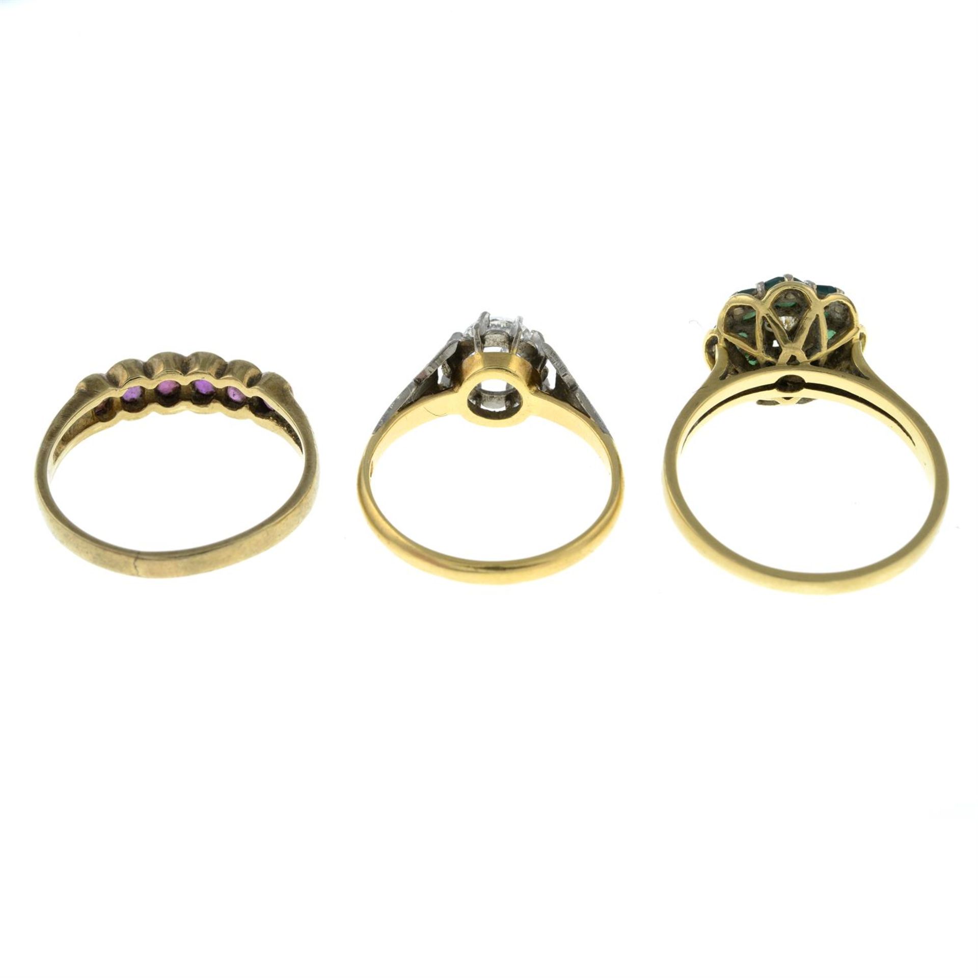 Three gem-set rings. - Image 2 of 2