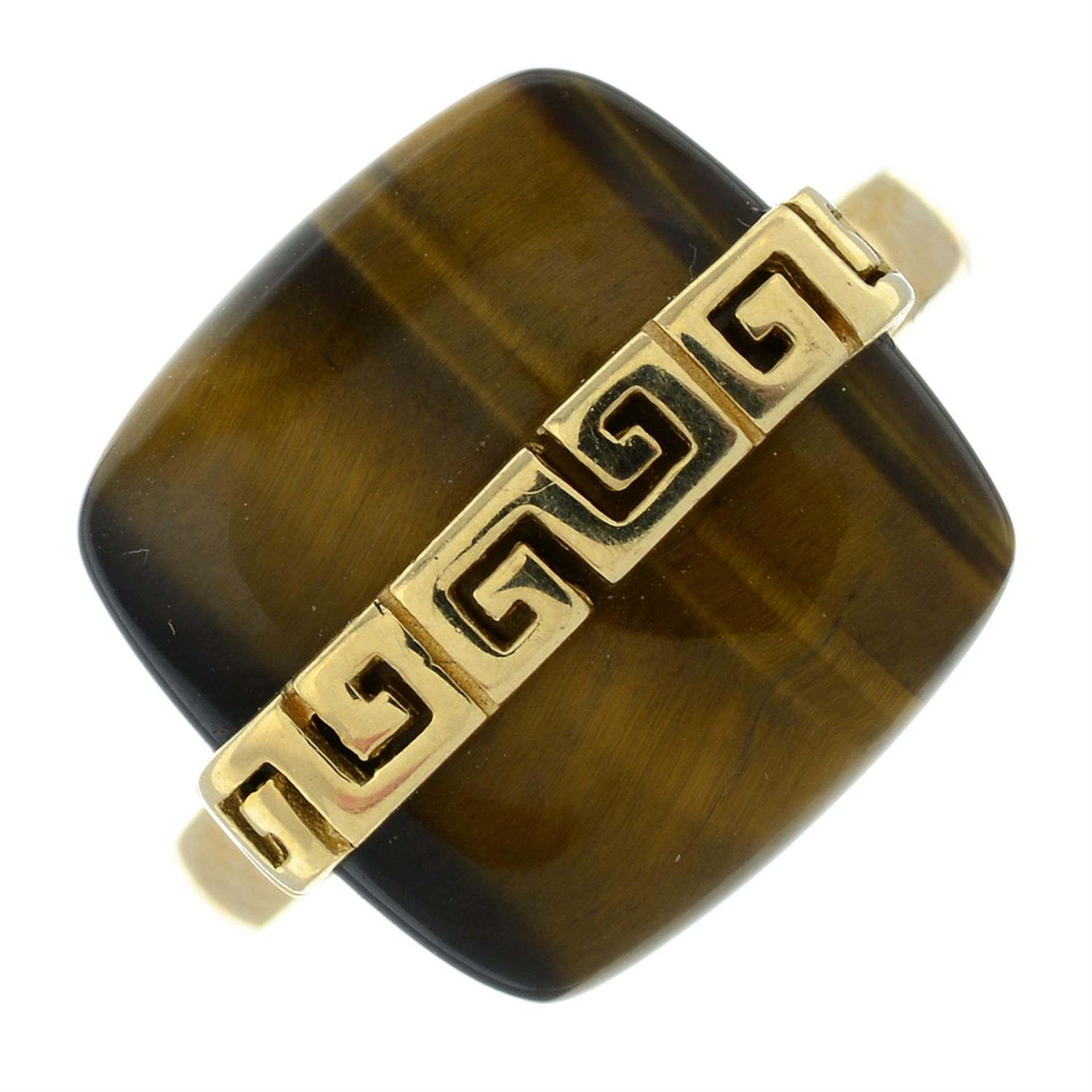 A 9ct gold tigers eye dress ring.