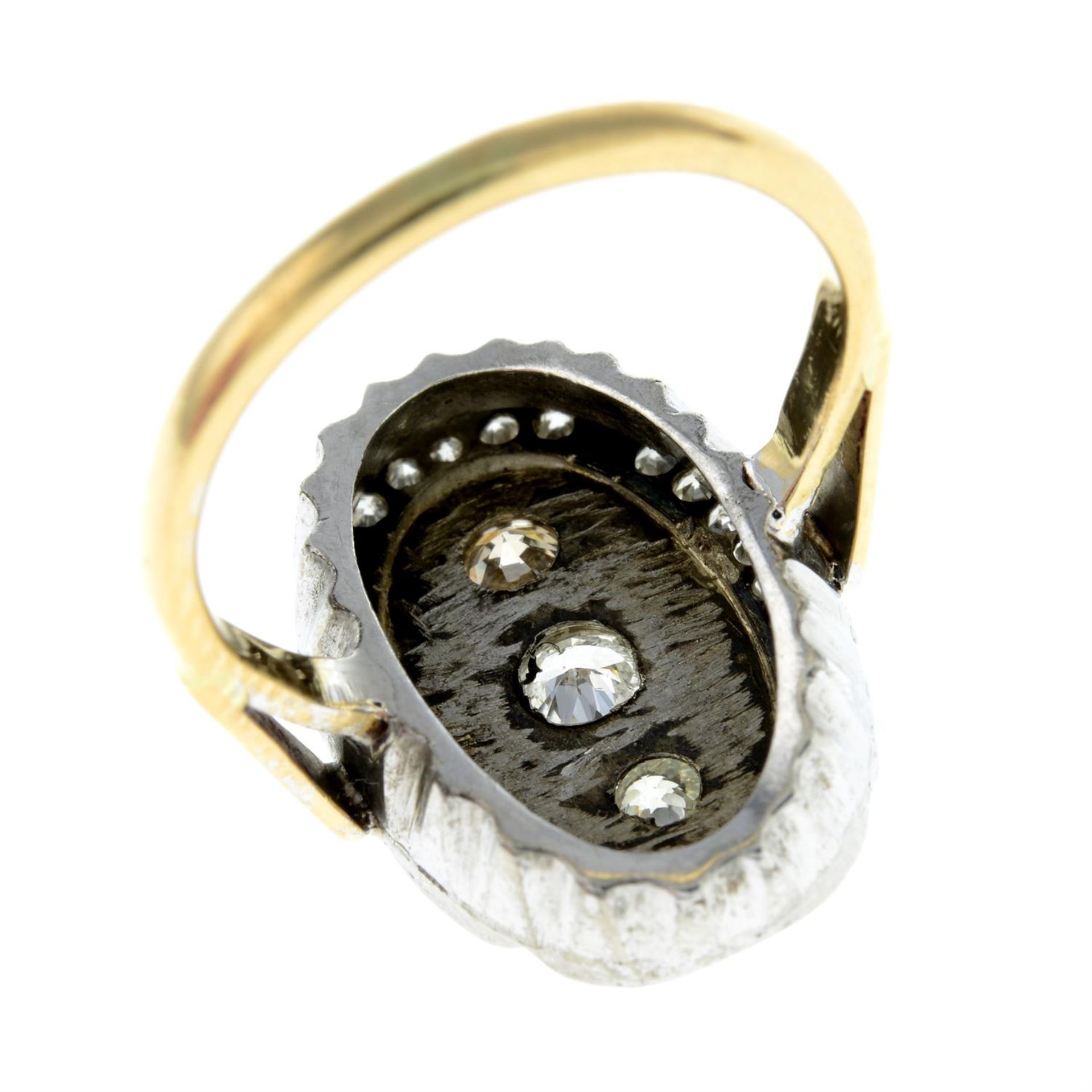 A mid 20th century 18ct gold vari-cut diamond dress ring. - Bild 2 aus 2