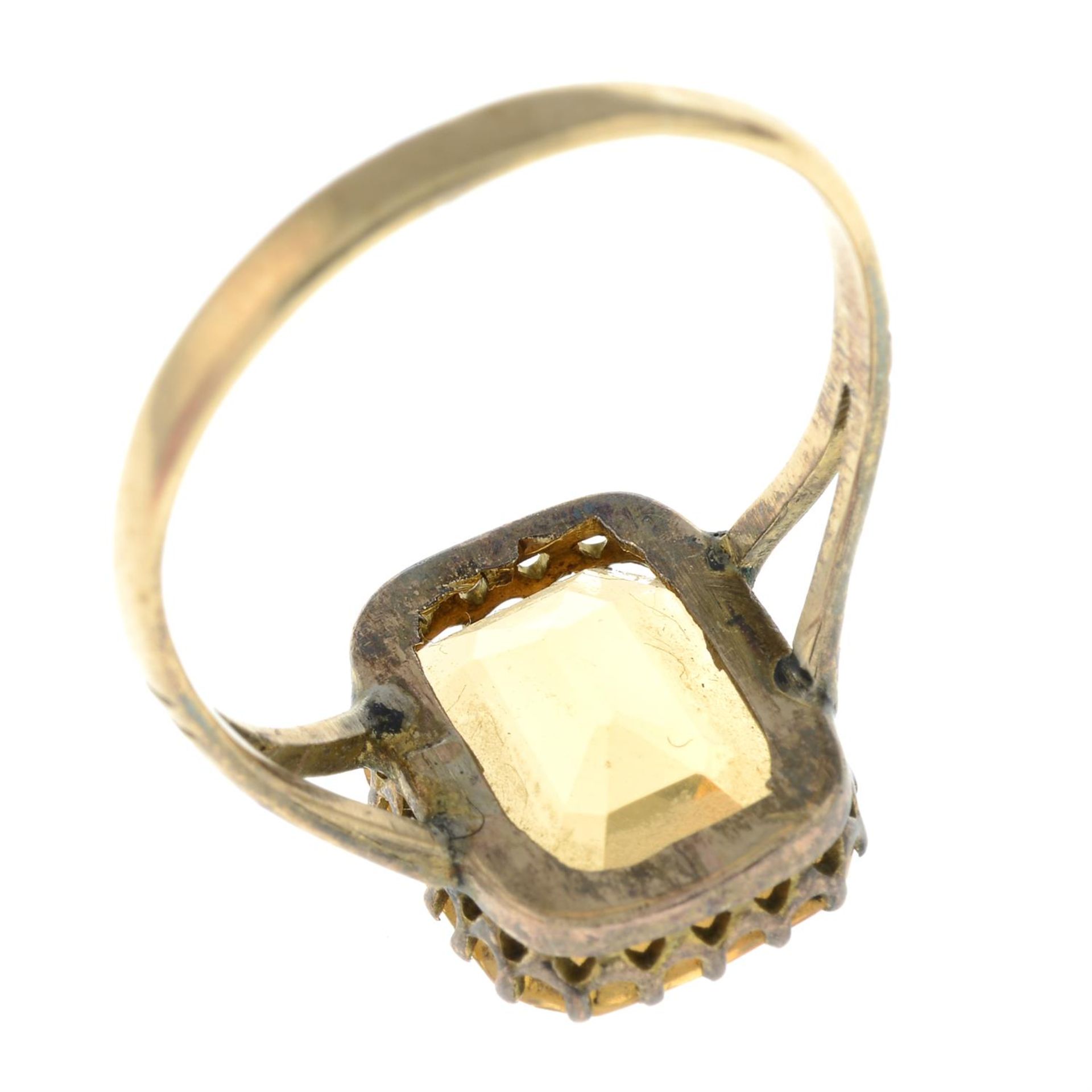 An early 20th century gold yellow topaz single-stone ring. - Image 2 of 2