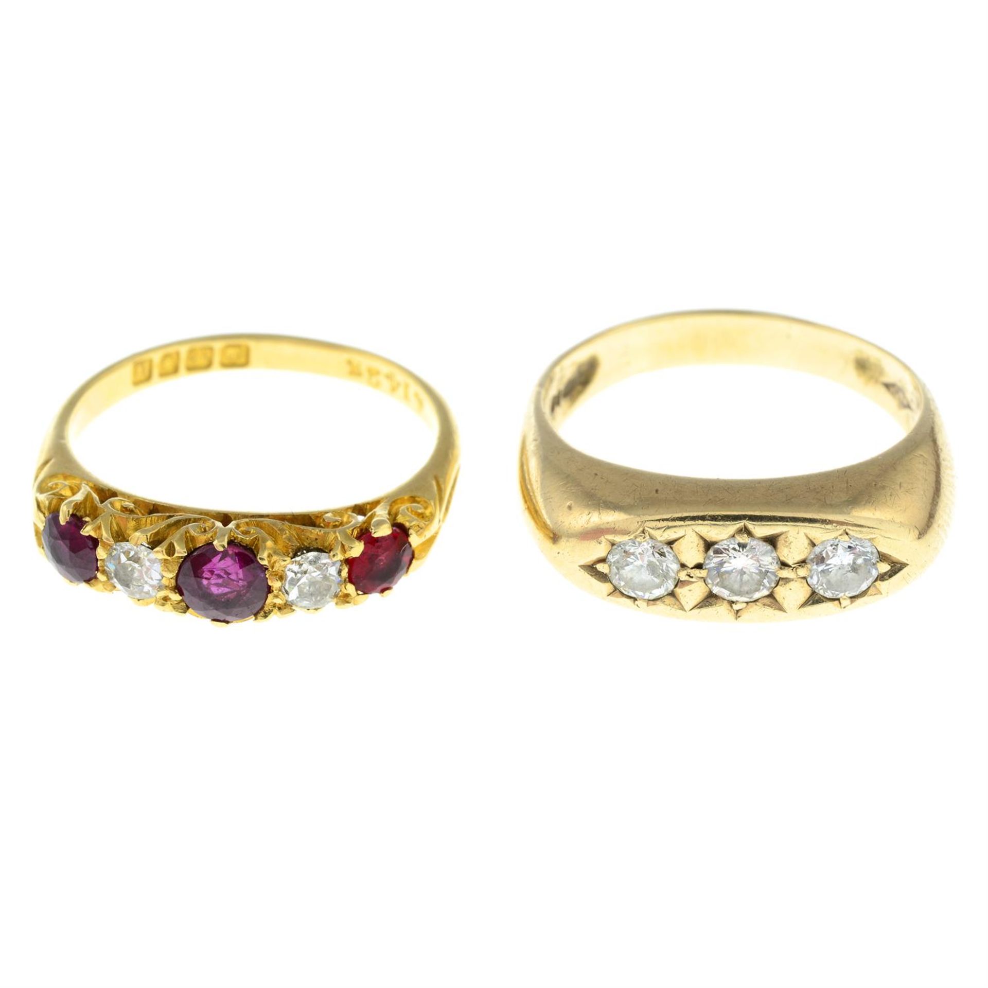 (71070) An early 20th century 18ct gold ruby and brilliant-cut diamond five-stone ring,