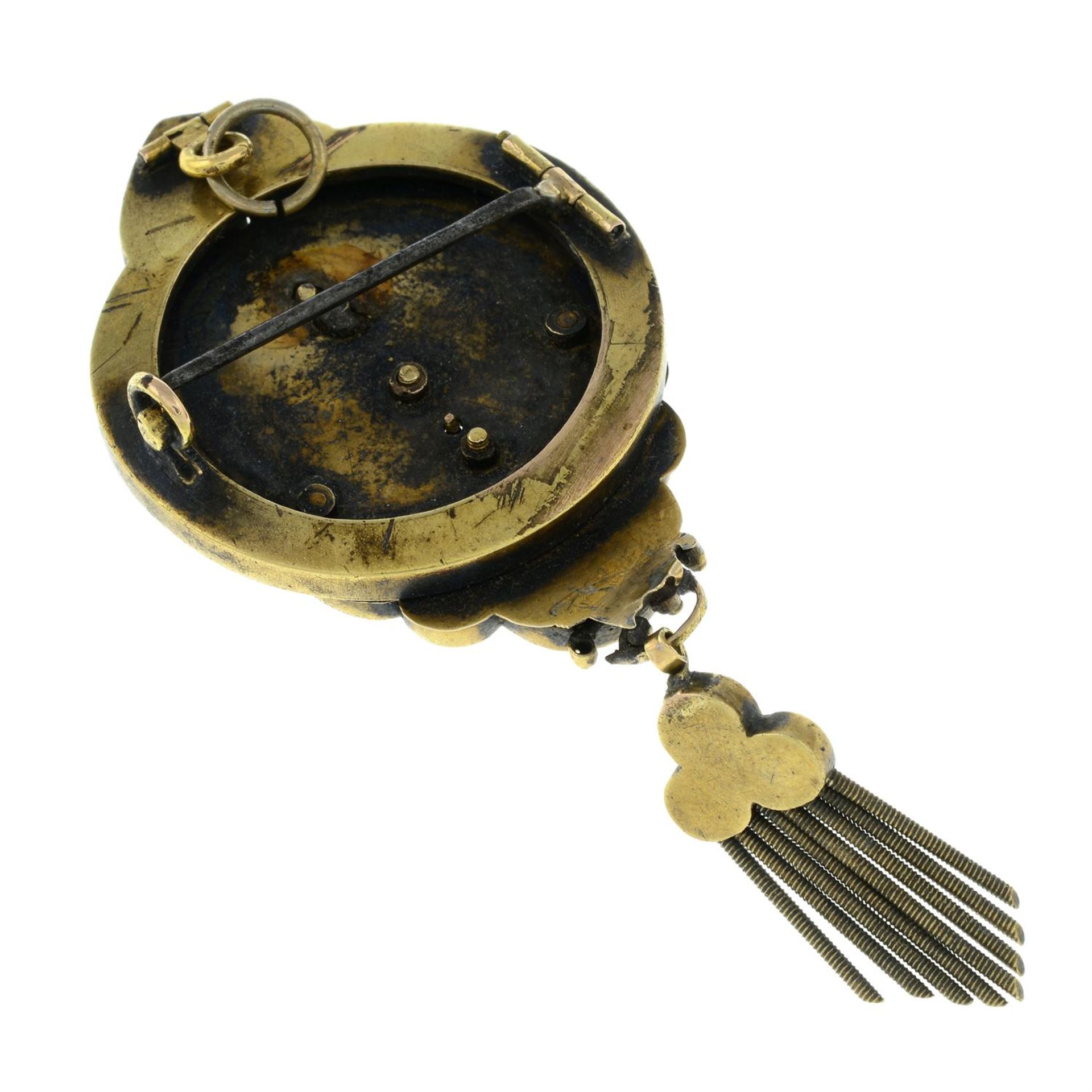 A late Victorian gold rose-cut diamond foliate swag pendant/brooch. - Image 2 of 2