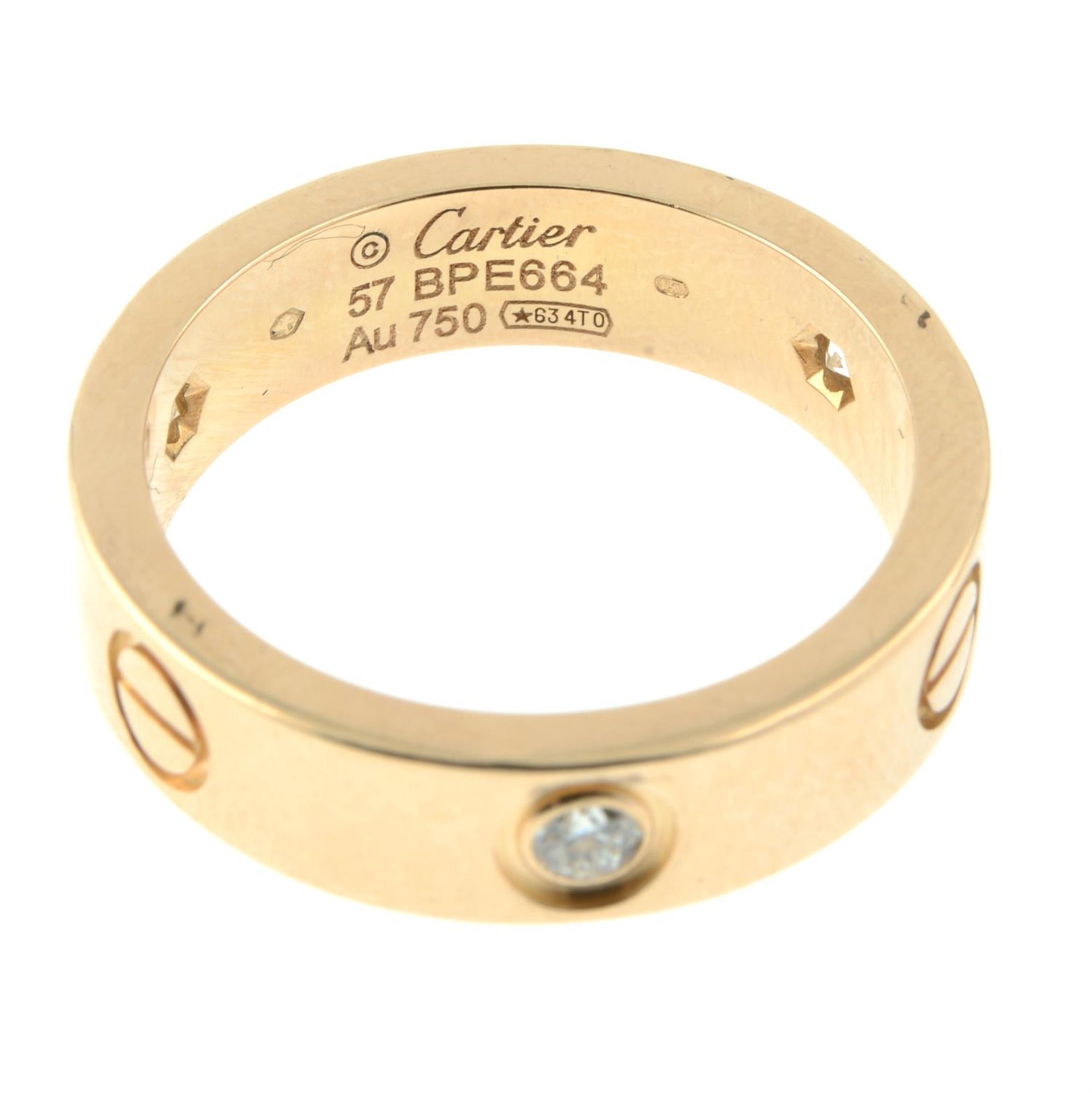 An 18ct gold alternating brilliant-cut diamond and screw motif 'Love' ring, by Cartier. - Bild 4 aus 5