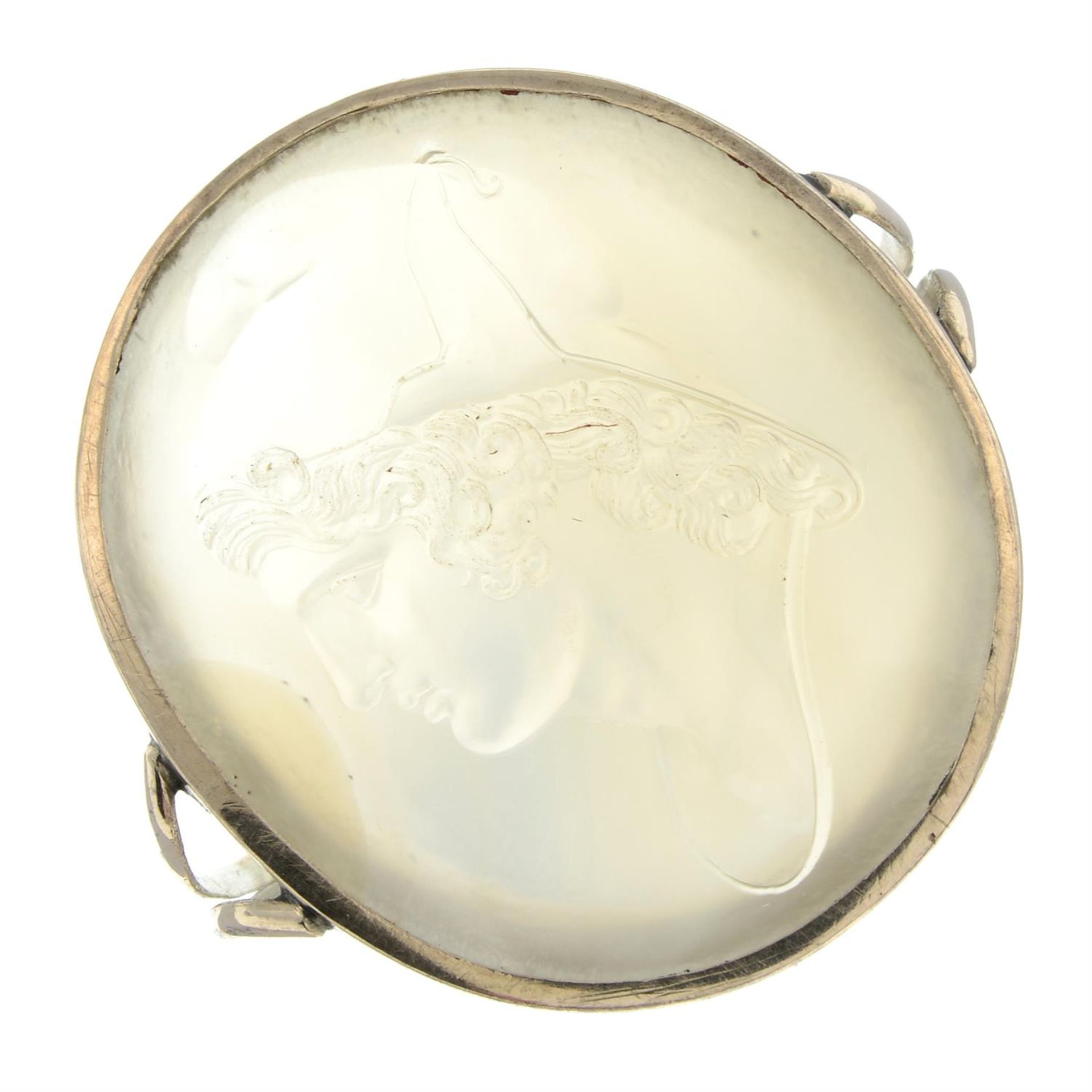 A 19th century chalcedony intaglio, carved to depict Ganymede, with later mount. - Image 2 of 5