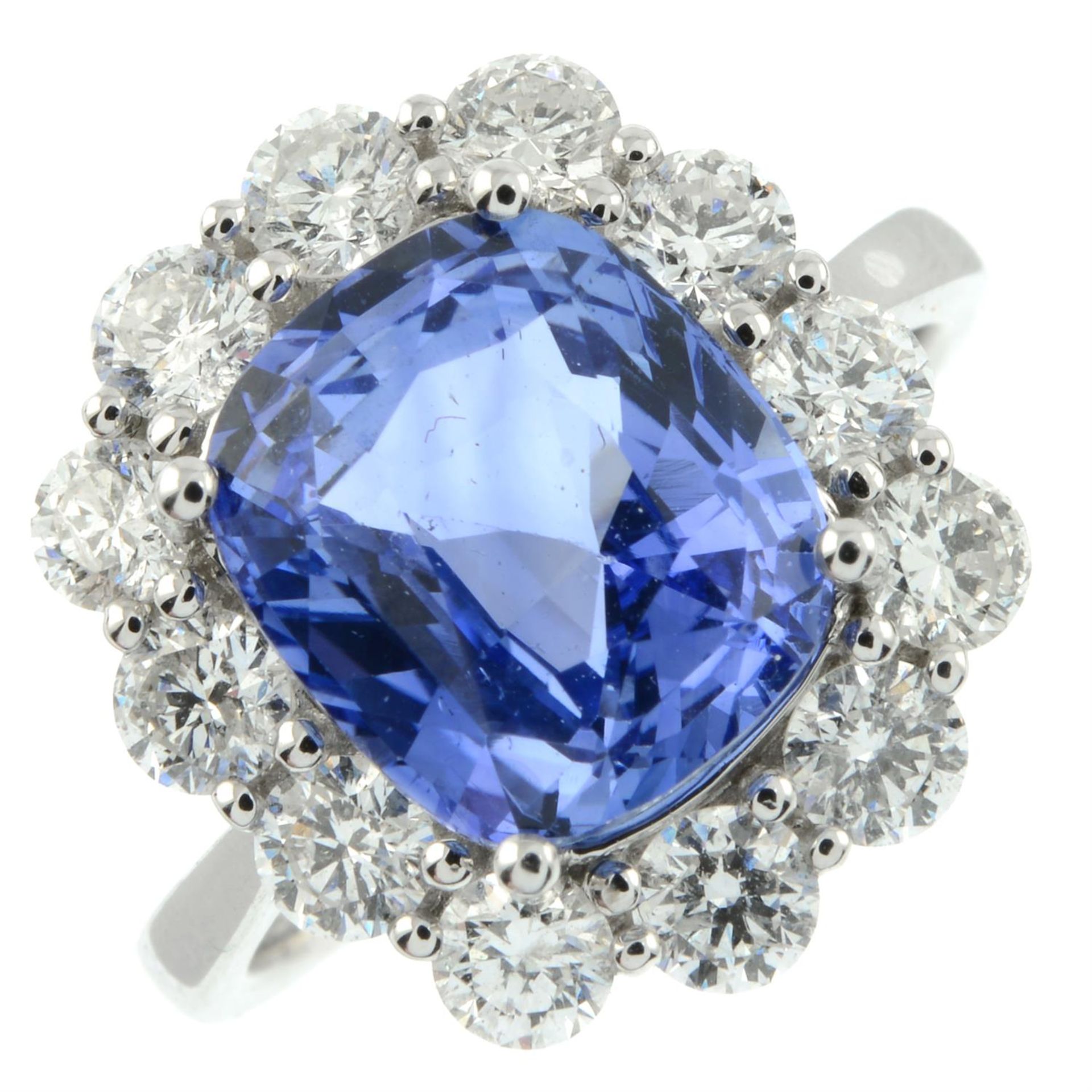 An 18ct gold sapphire and diamond cluster ring. - Image 2 of 5