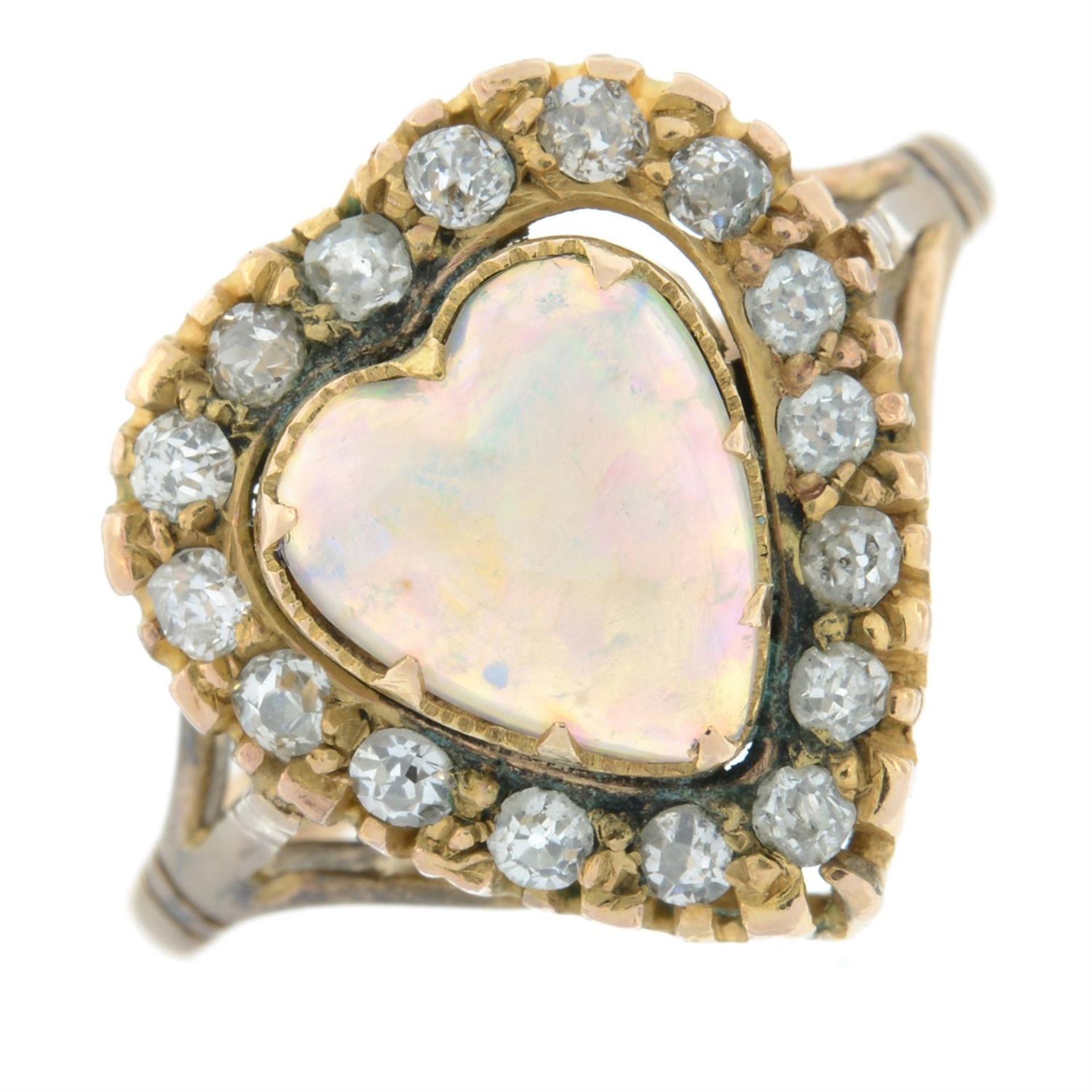 An opal heart and single-cut diamond cluster ring. - Bild 2 aus 5