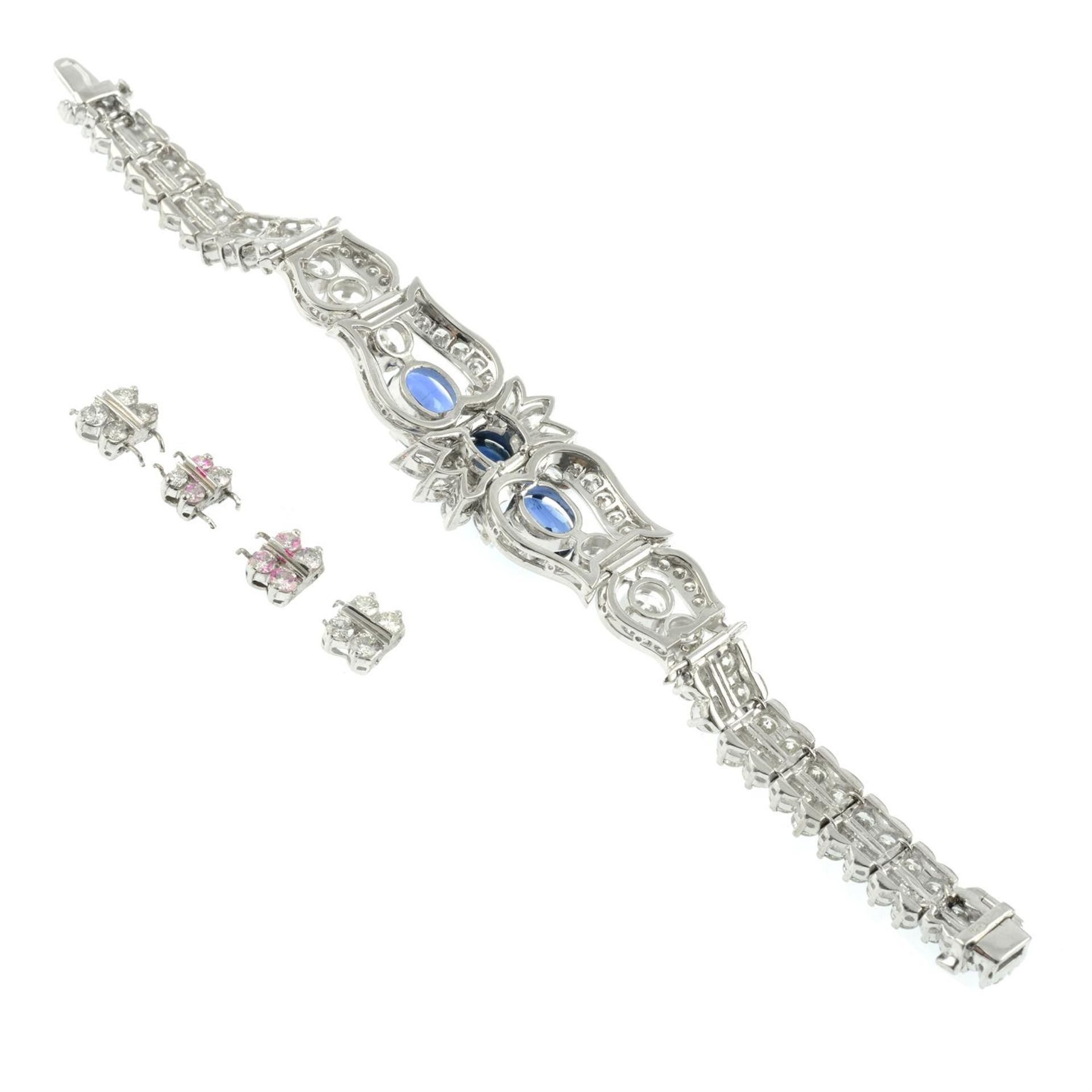 A mid 20th century platinum sapphire and vari-cut diamond bracelet. - Bild 4 aus 5