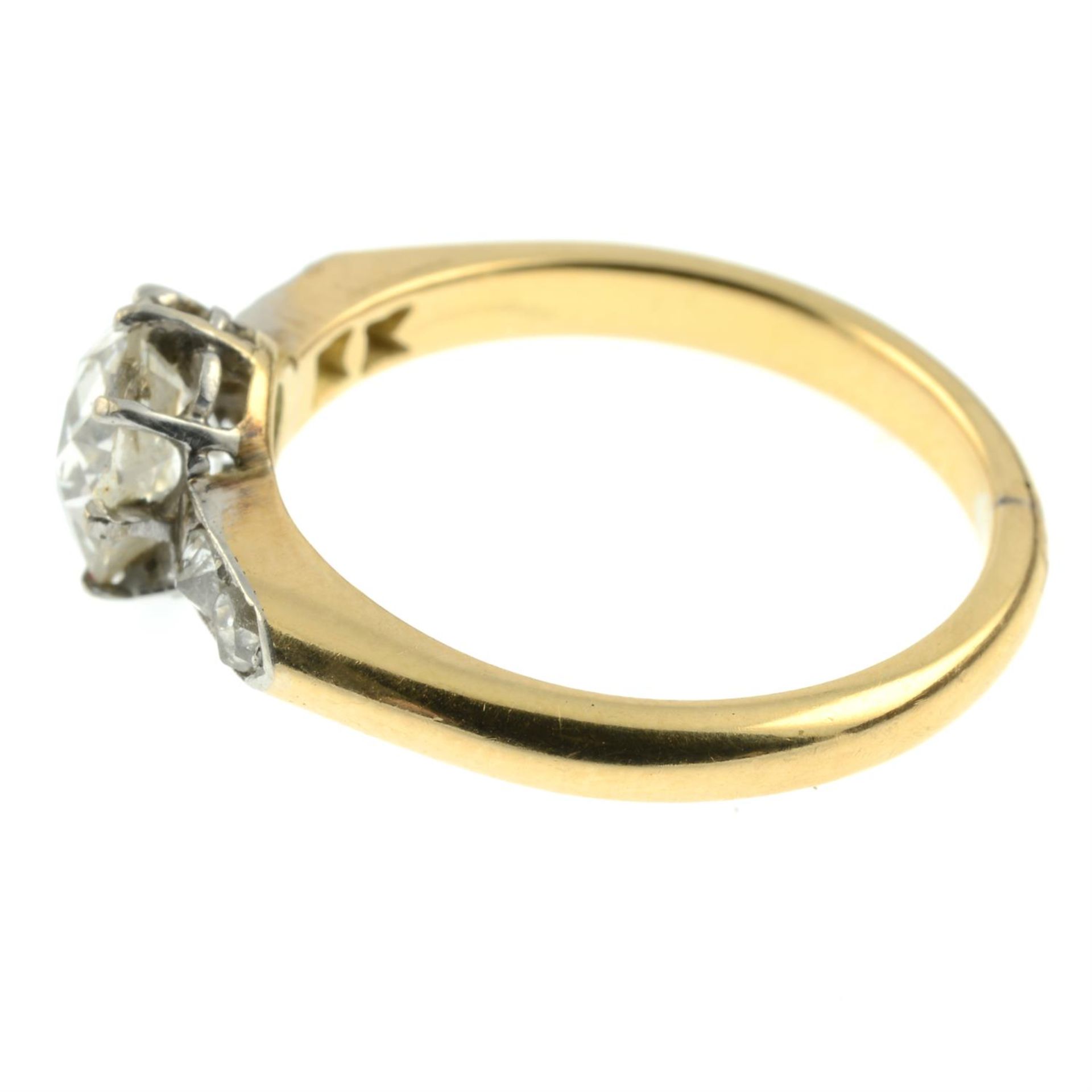 An early 20th century 18ct gold old-cut diamond single-stone ring, with vari-cut diamond shoulders. - Image 3 of 5